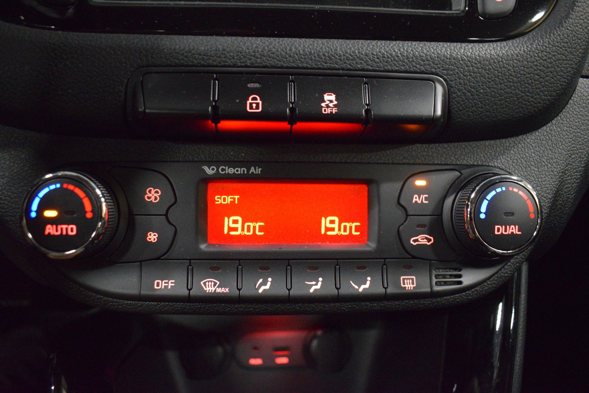 Foto van Kia Cee D