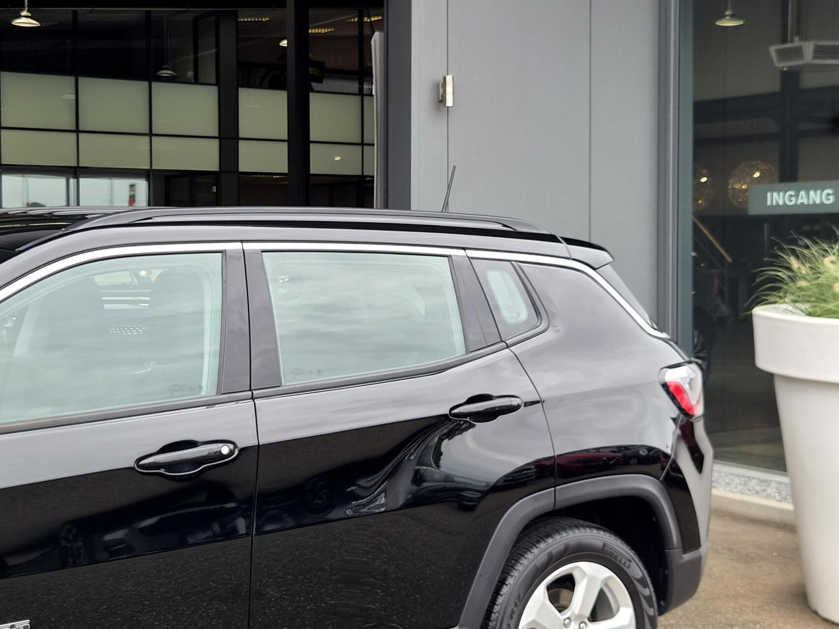 Foto van Jeep Compass