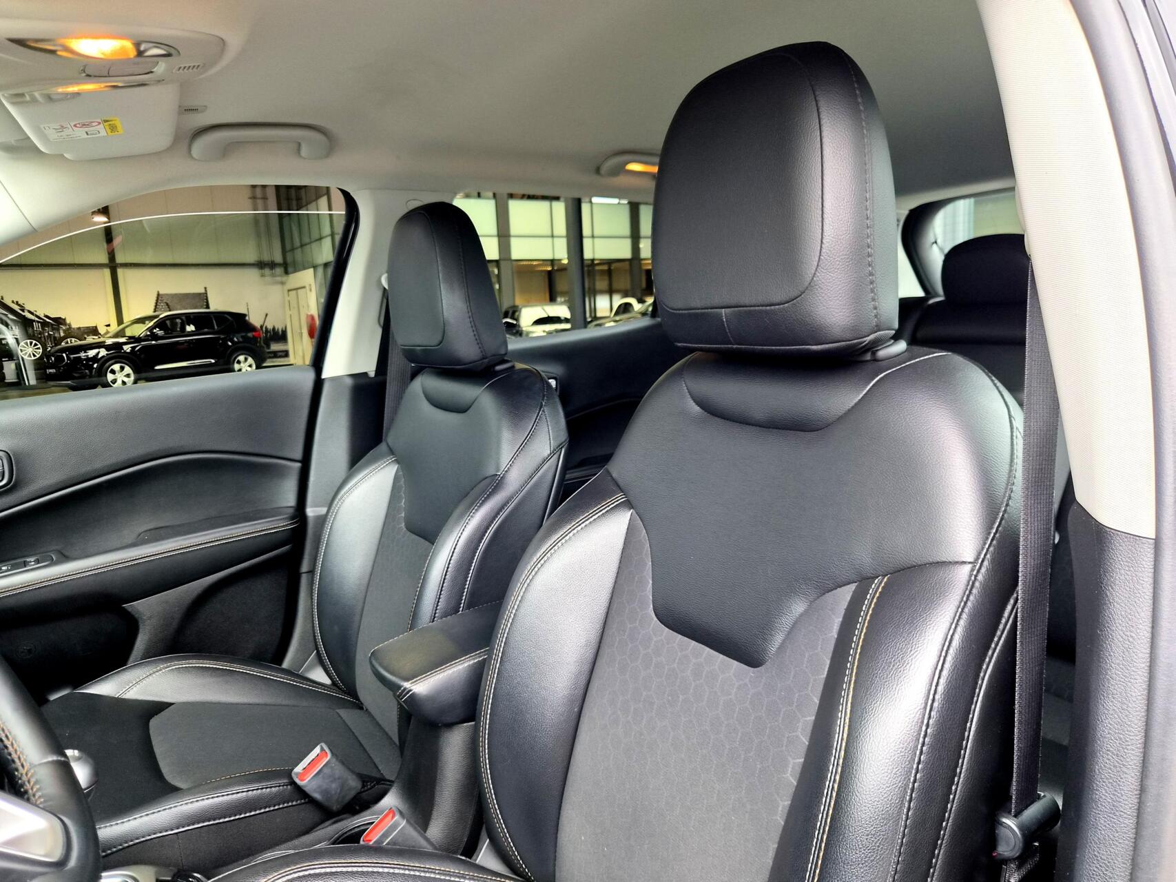 Foto van Jeep Compass
