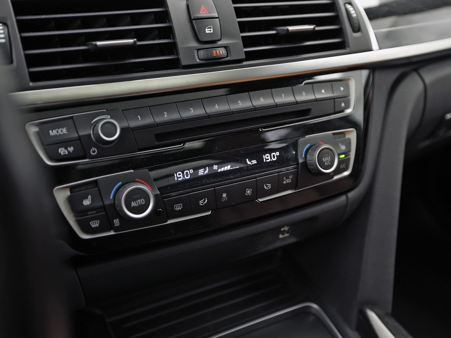 Foto van BMW 320i xDrive