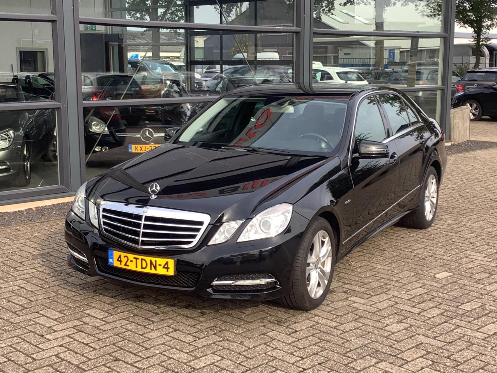 Foto van Mercedes-Benz E 200