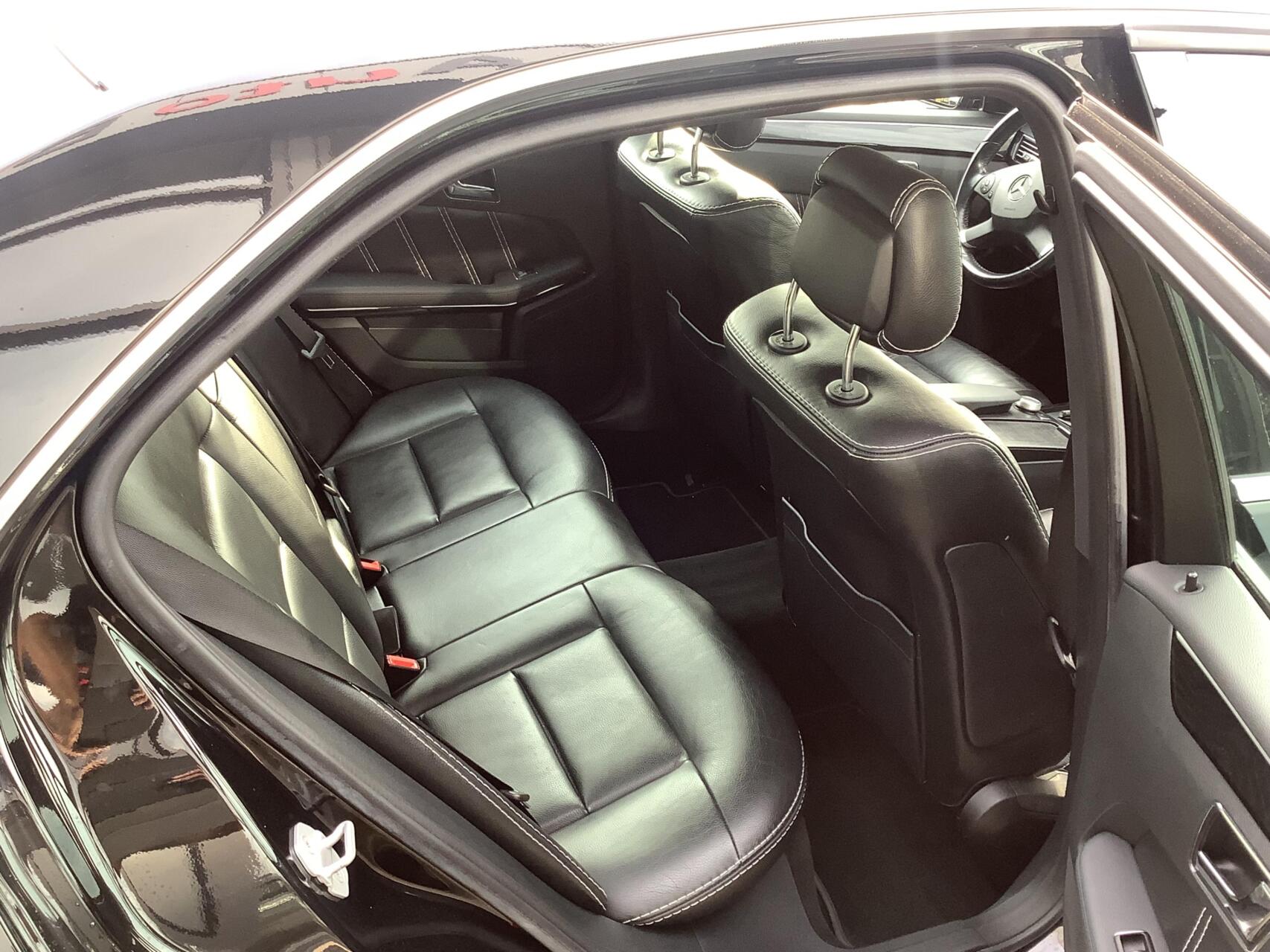 Foto van Mercedes-Benz E 200