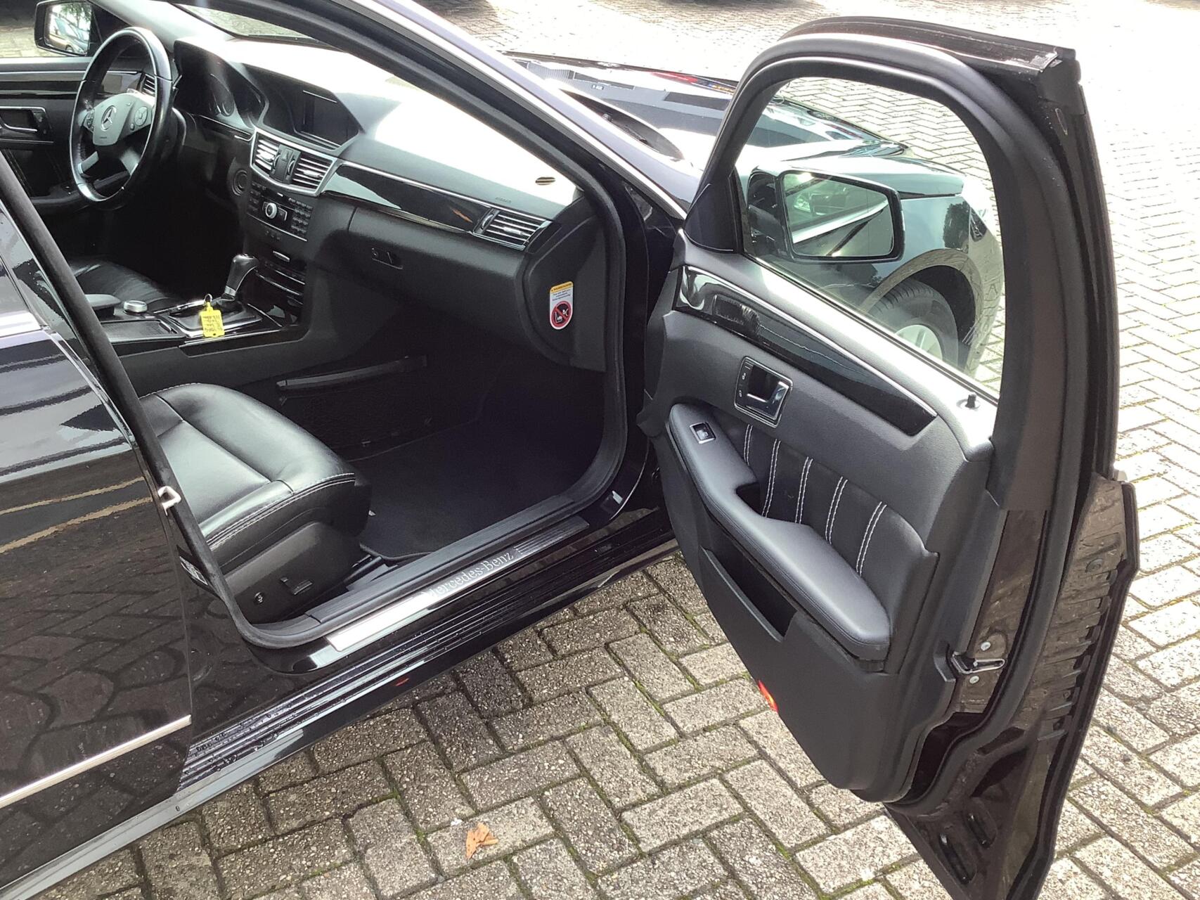 Foto van Mercedes-Benz E 200