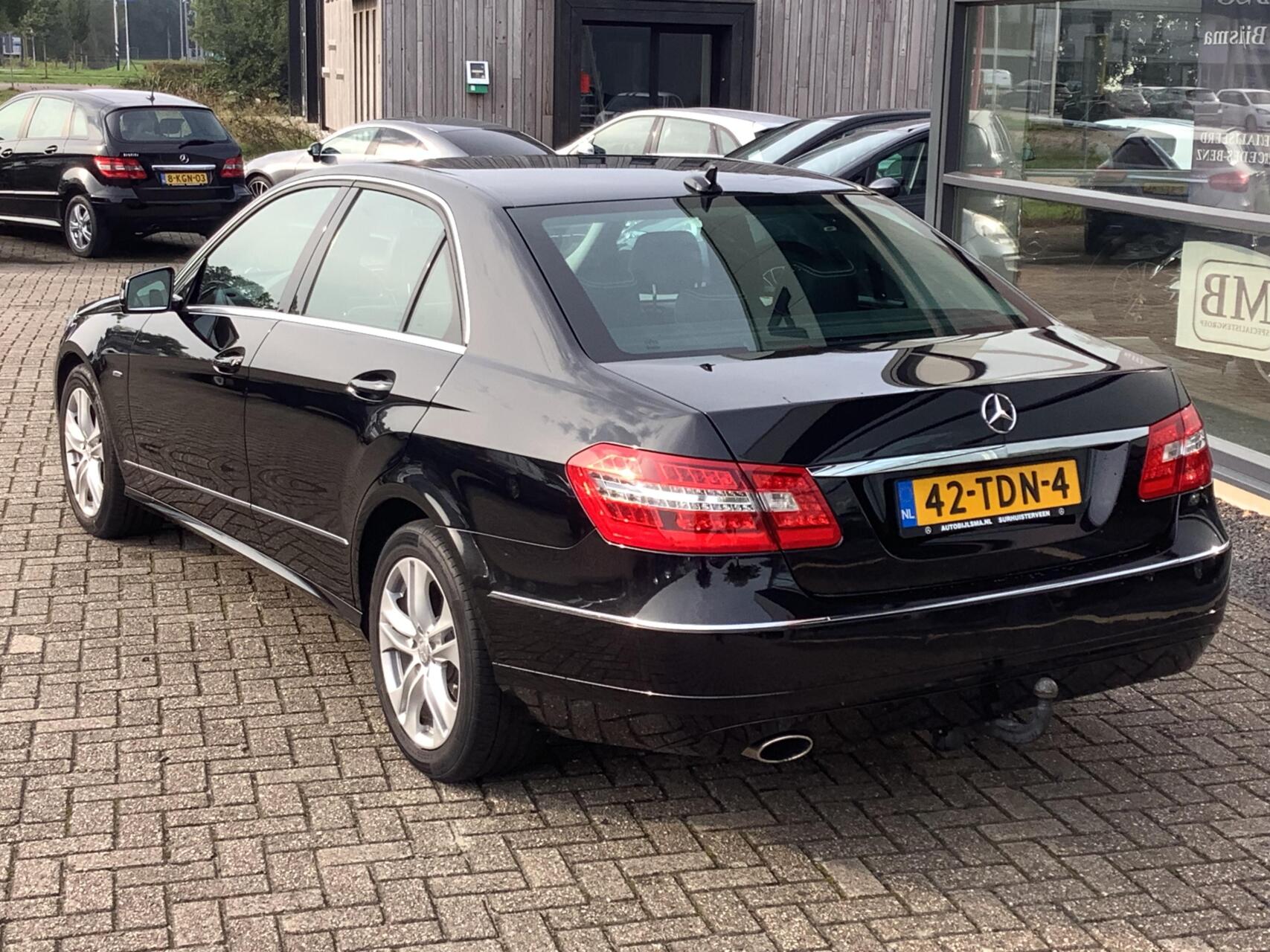 Foto van Mercedes-Benz E 200
