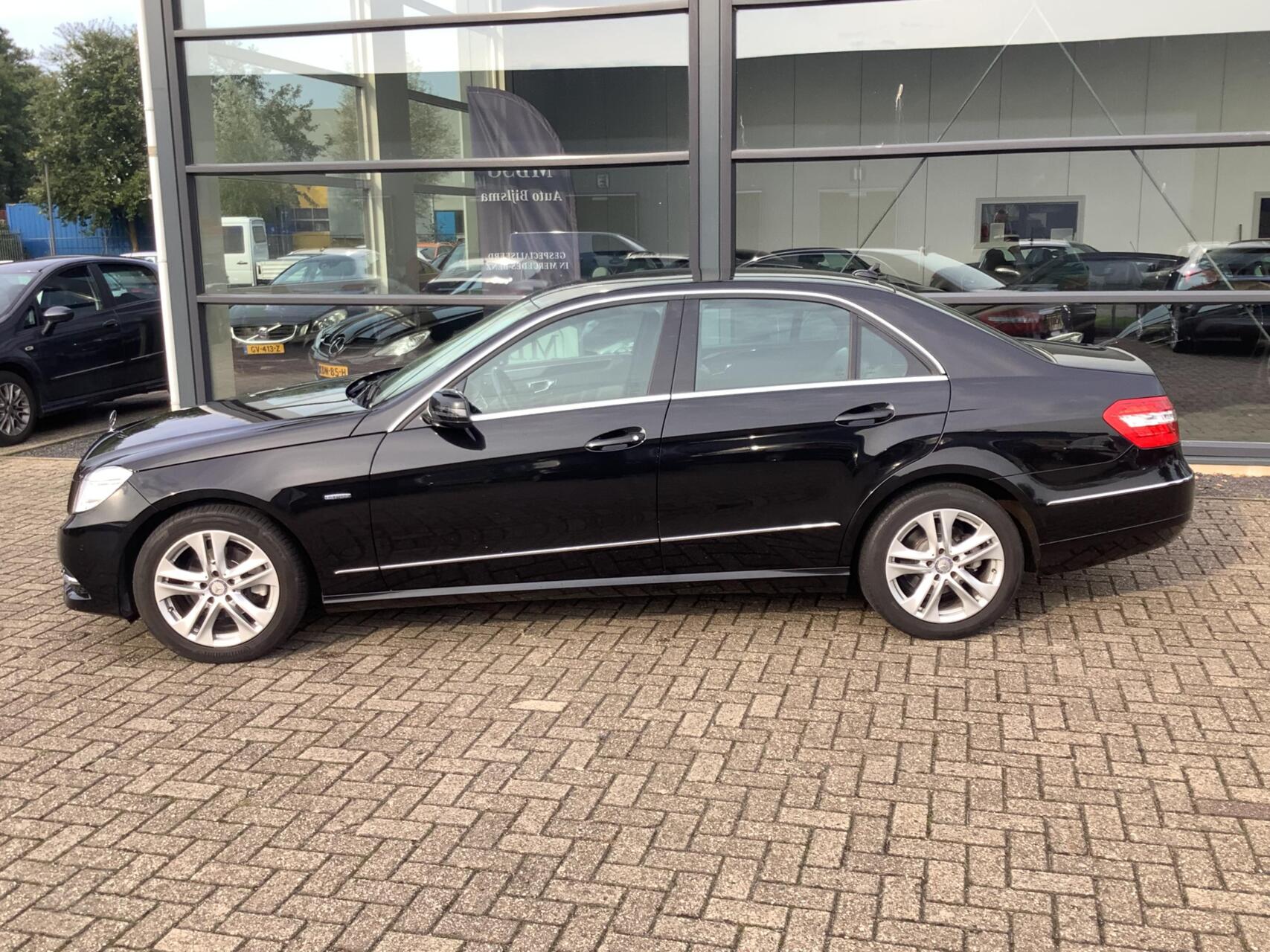 Foto van Mercedes-Benz E 200