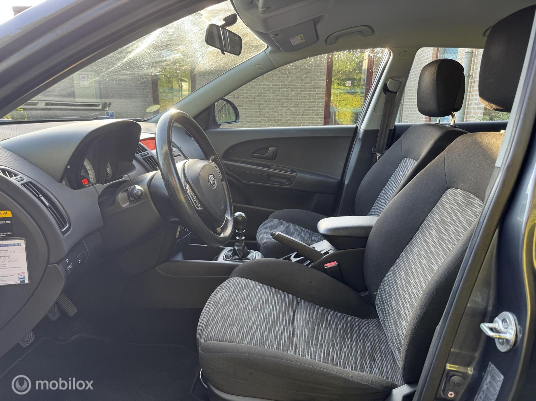 Foto van Kia Cee D