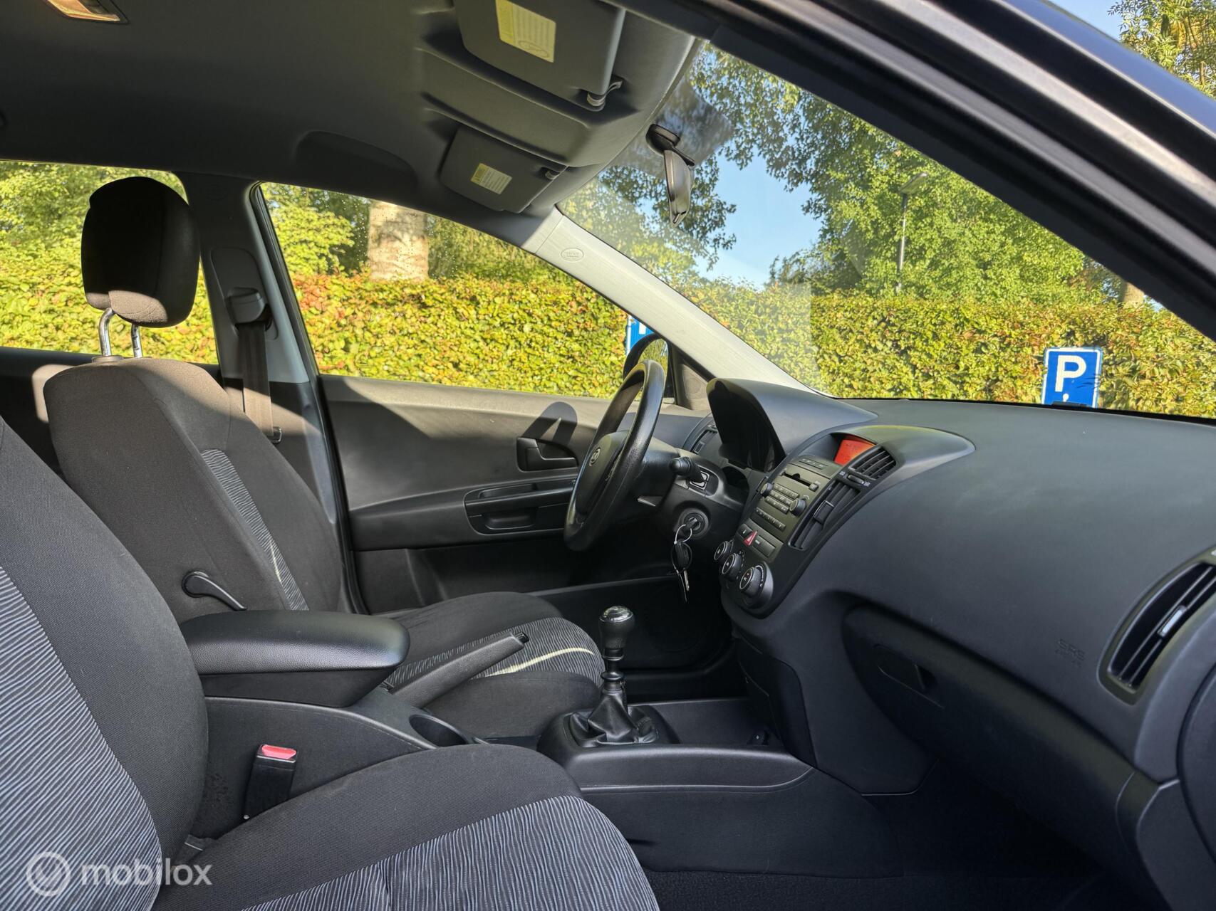Foto van Kia Cee D