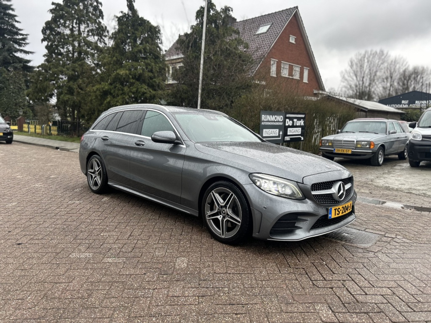 Mercedes-Benz C 220 D 220D AMG NIGHT BTW DIGITAL LEDER CAMERA 2018 - voorkant