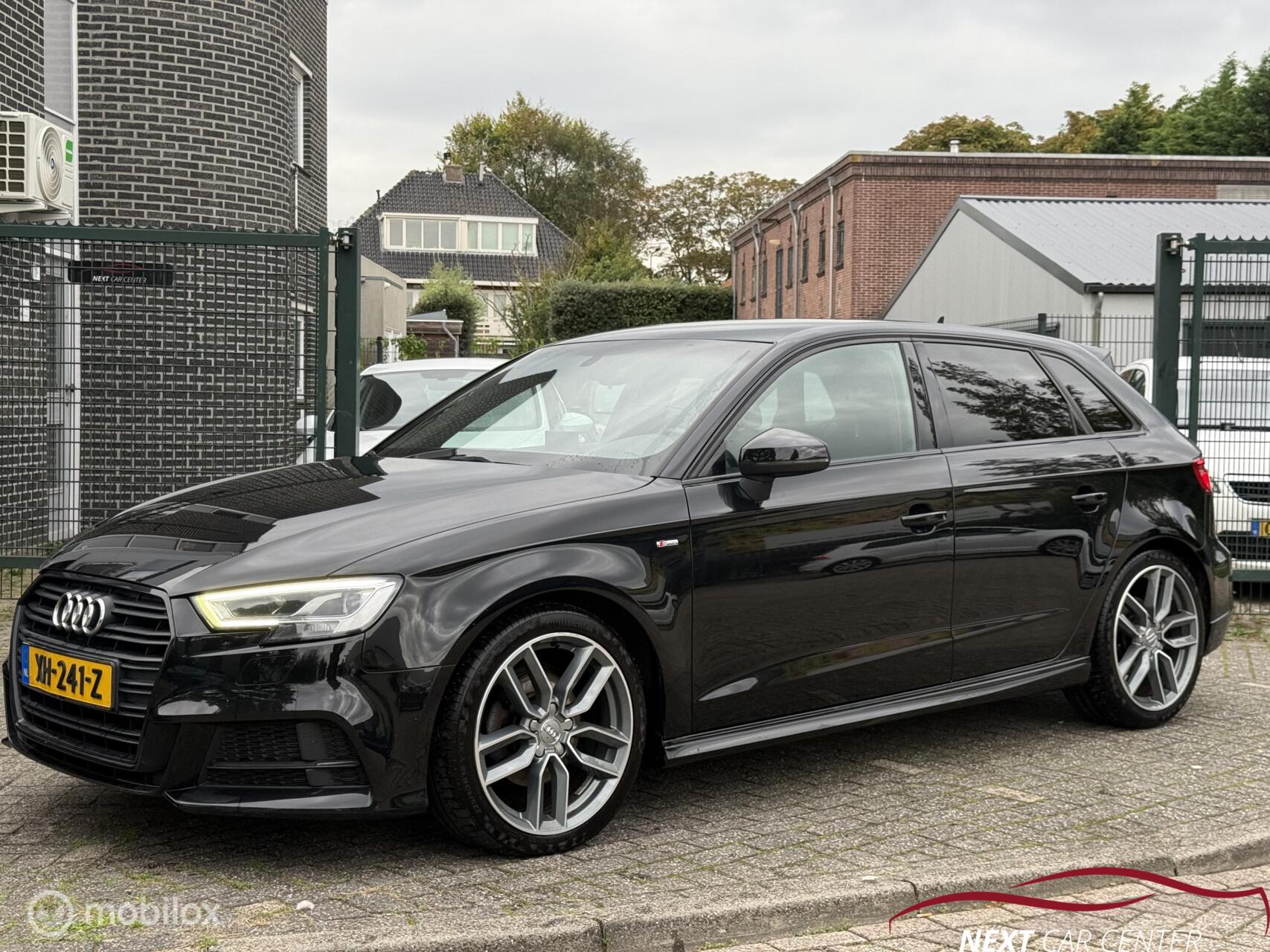 Audi A3 Sportback 35 TFSI CoD Sport S Line Edition 2019 - voorkant