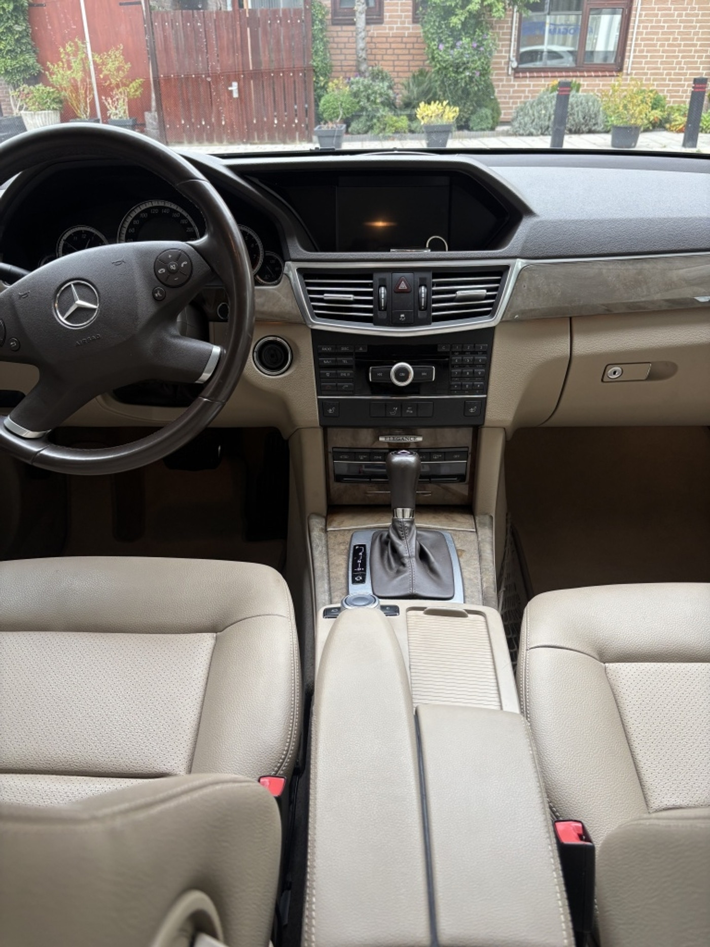 Foto van Mercedes-Benz E 200 Cgi