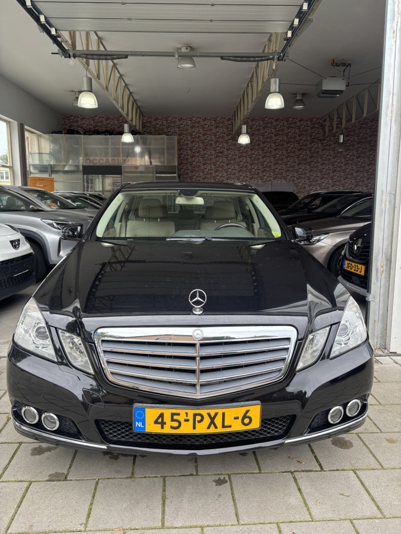 Foto van Mercedes-Benz E 200 Cgi