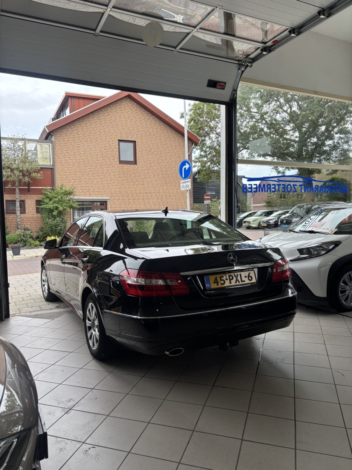 Foto van Mercedes-Benz E 200 Cgi