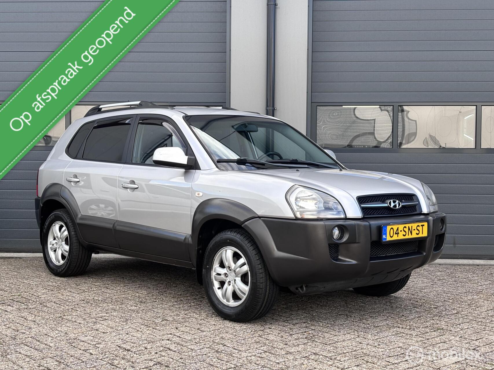 Hyundai Tucson 2.0i Dynamic ZEER NETTE AUTO 2006 - voorkant