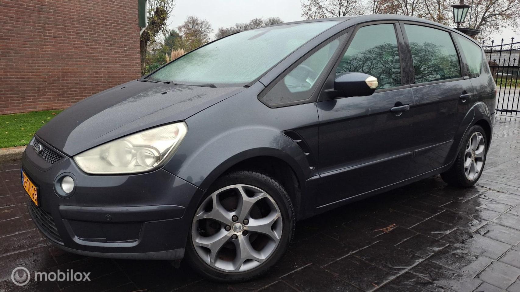 Foto van Ford S-max