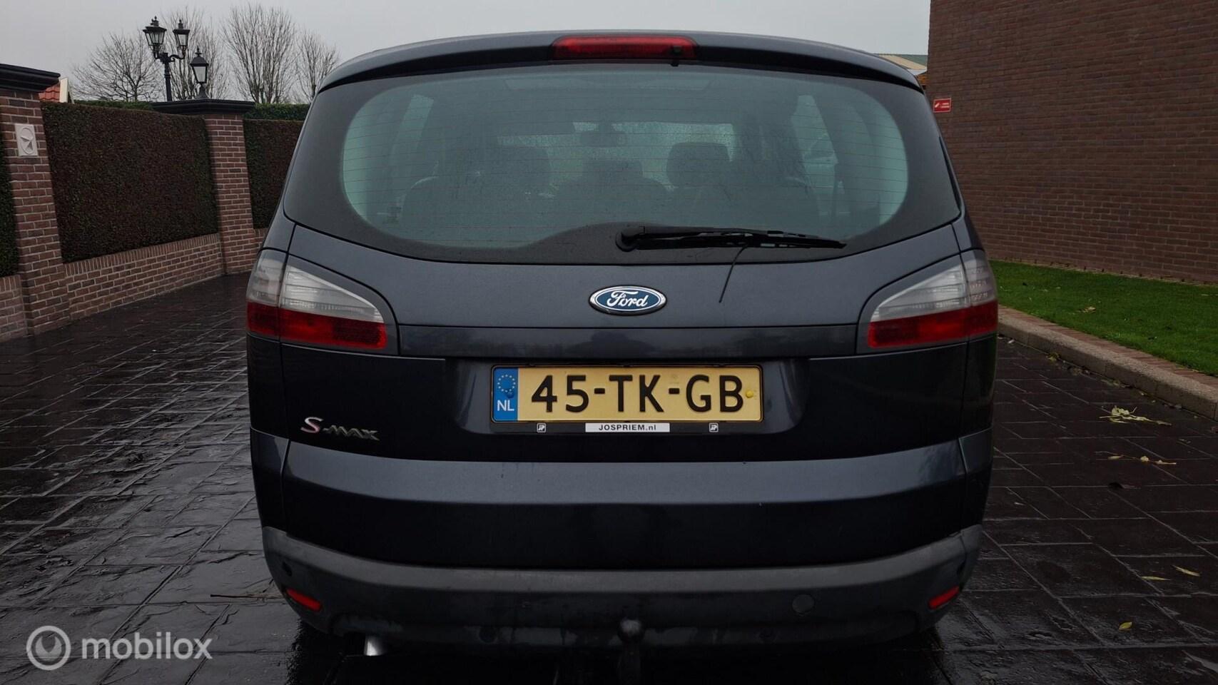 Foto van Ford S-max