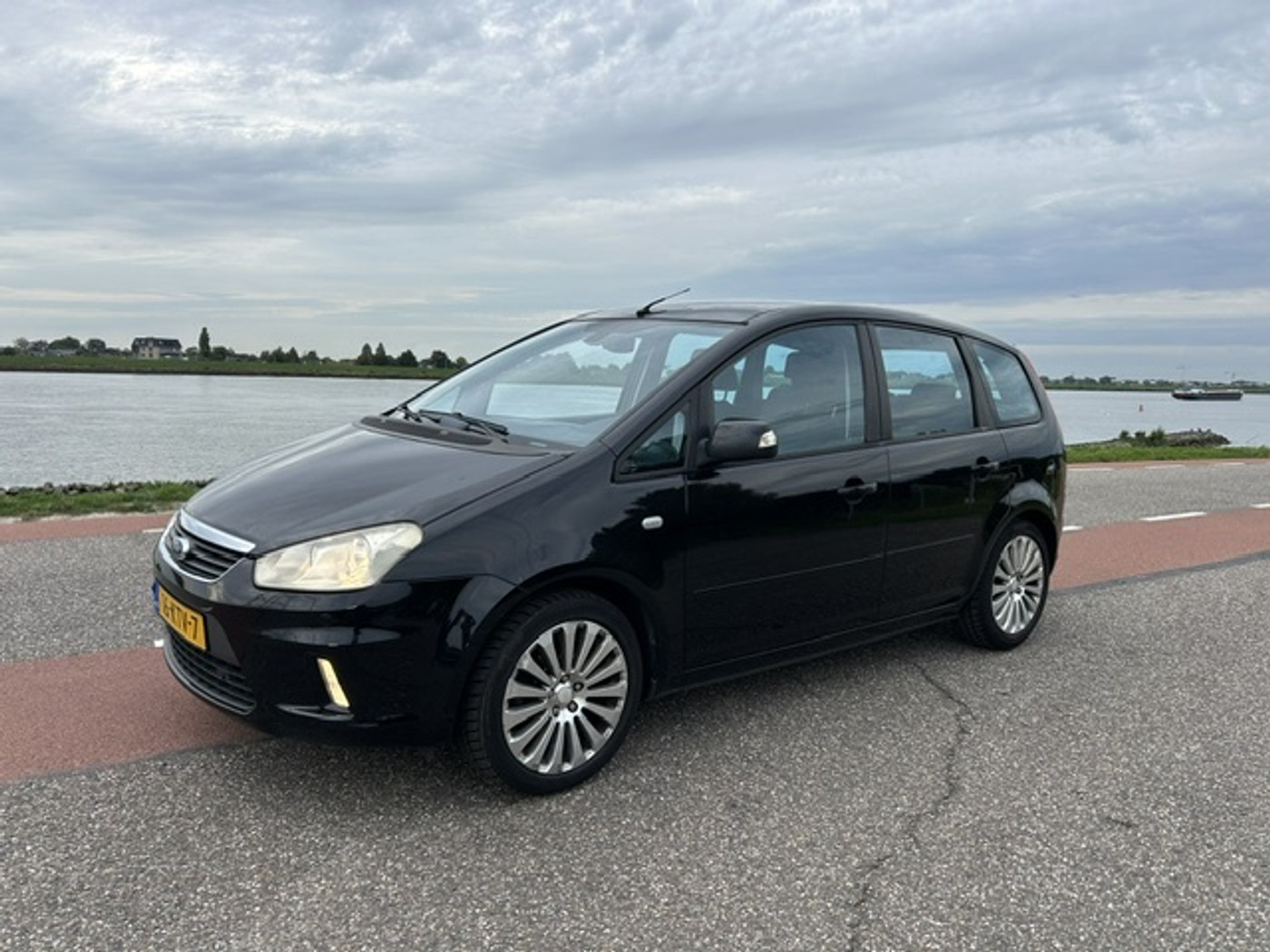 Foto van Ford C-max