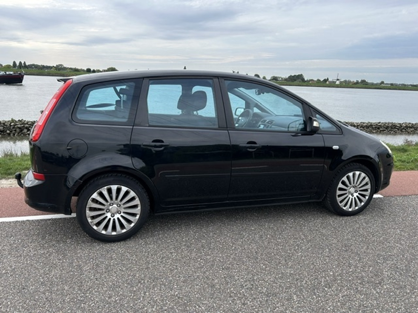 Ford C-max 1.8-16V Limited 2010 - voorkant