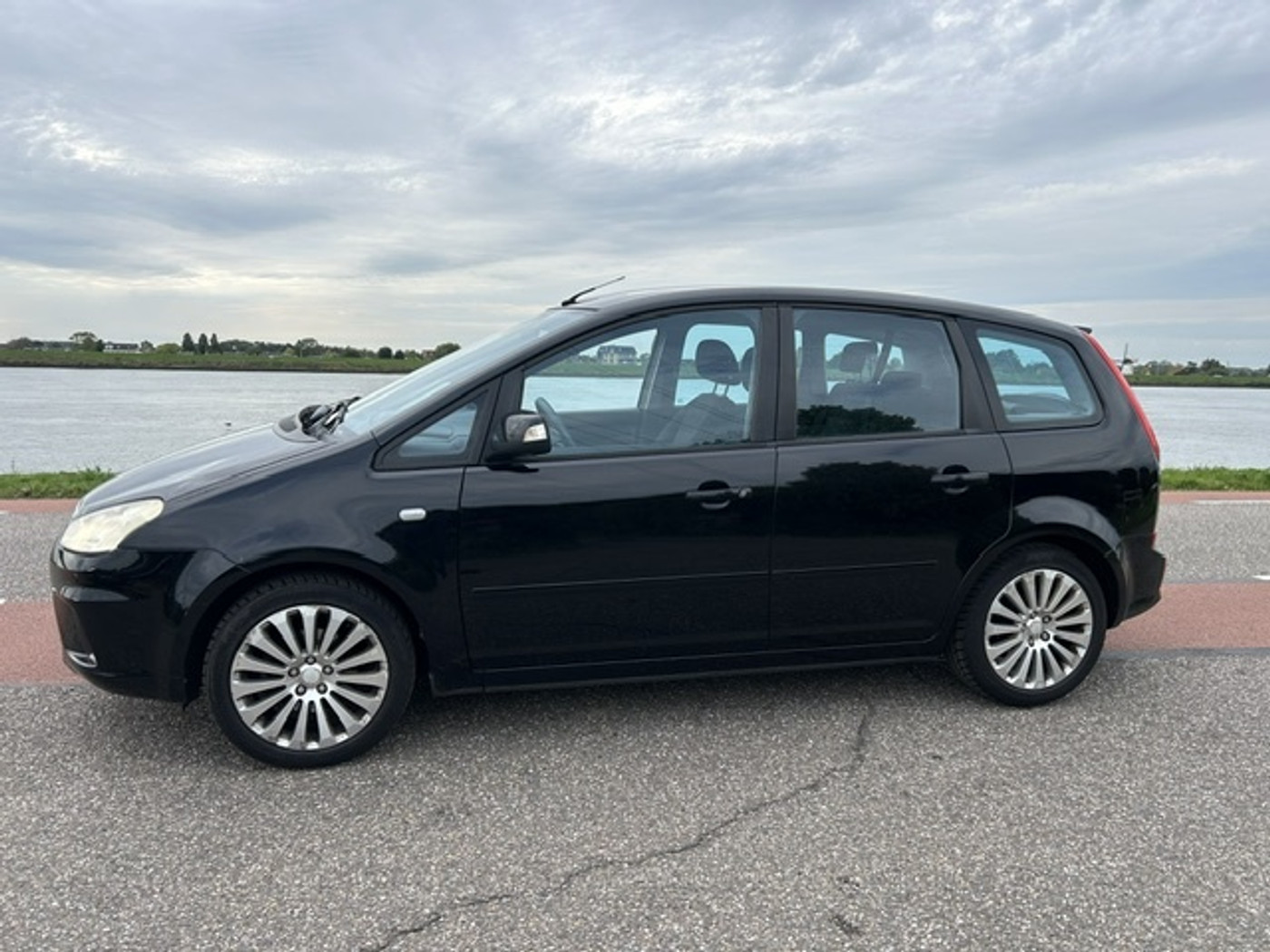 Foto van Ford C-max