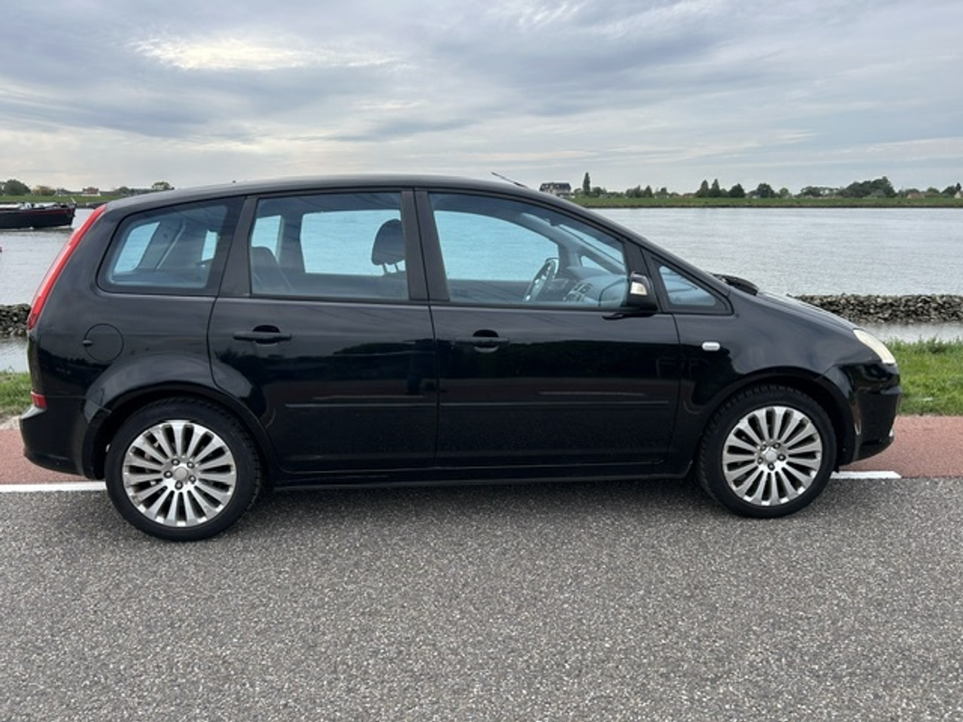 Foto van Ford C-max
