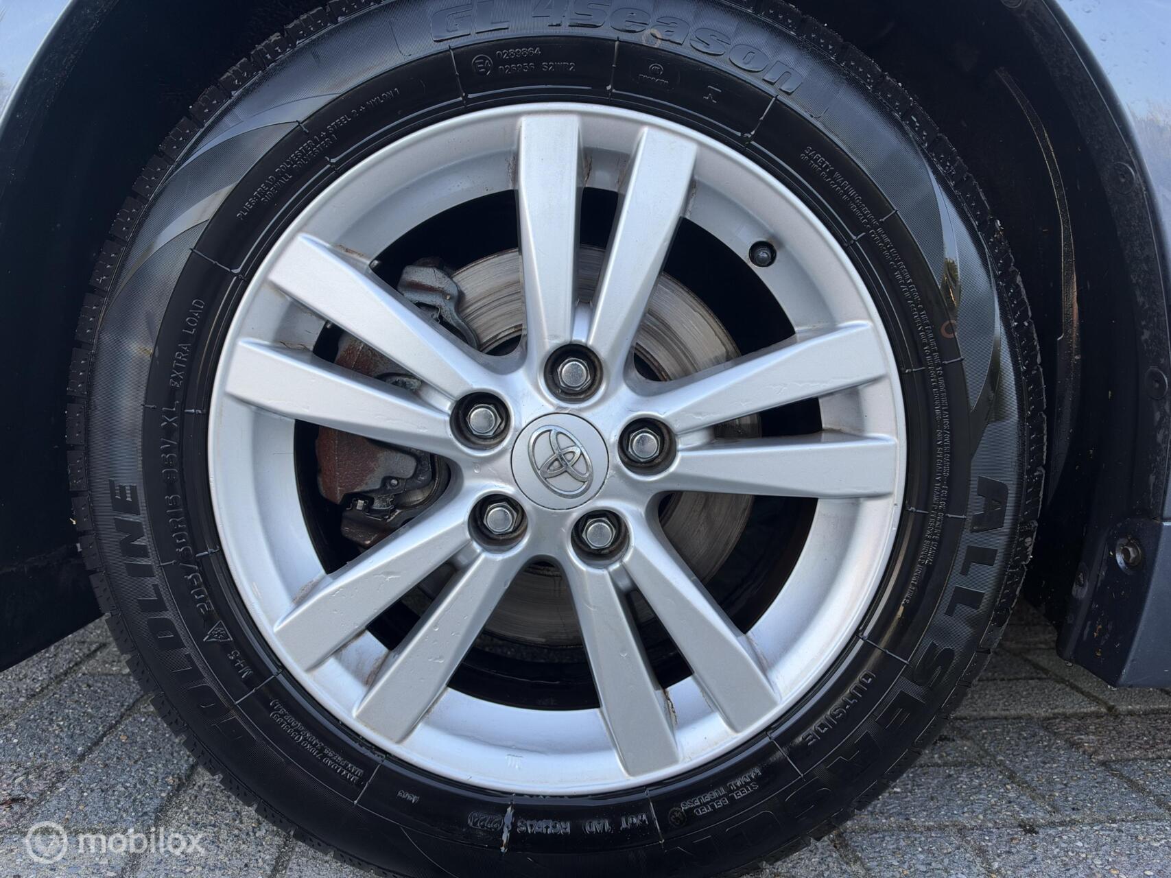 Foto van Toyota Toyota Avensis