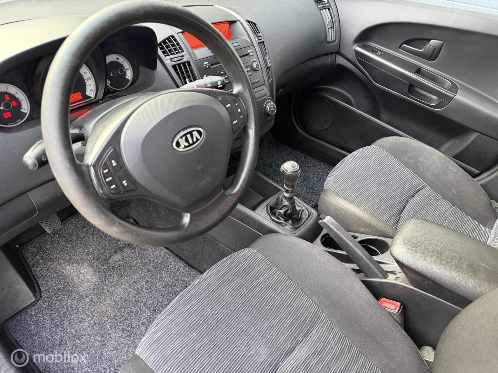 Foto van Kia Cee D
