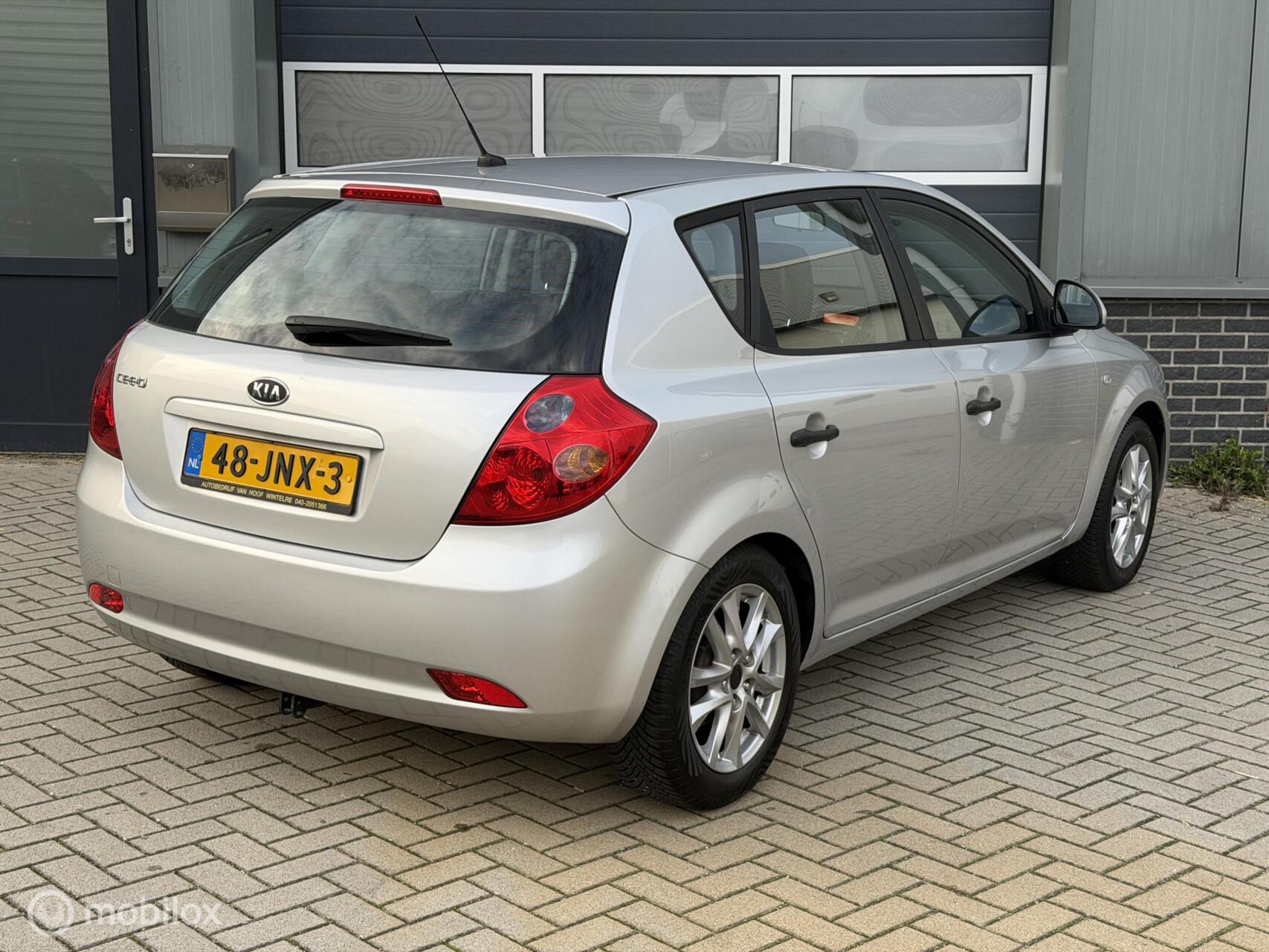 Foto van Kia Cee D