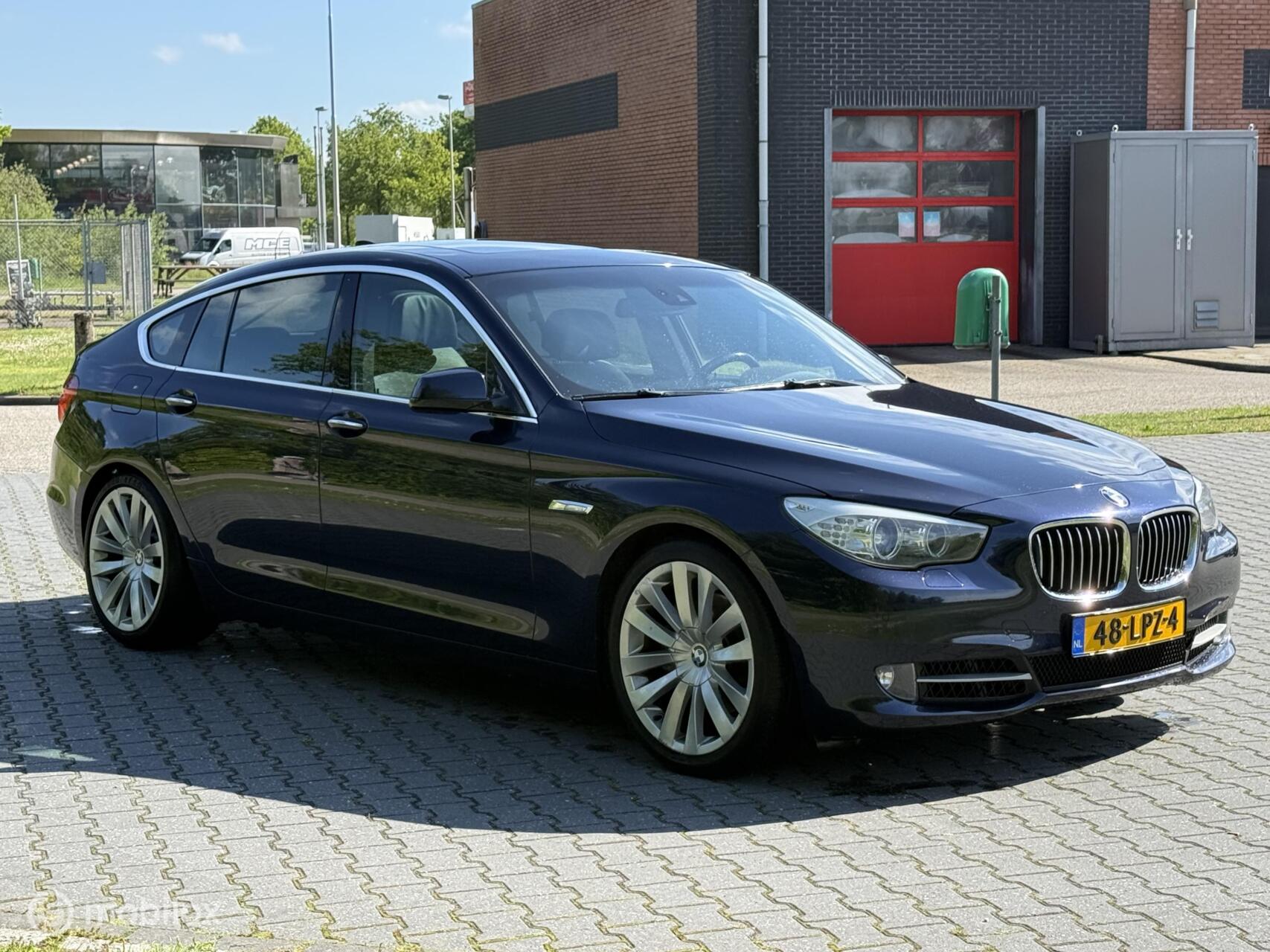 BMW 535i 535i High Executive 2010 - voorkant
