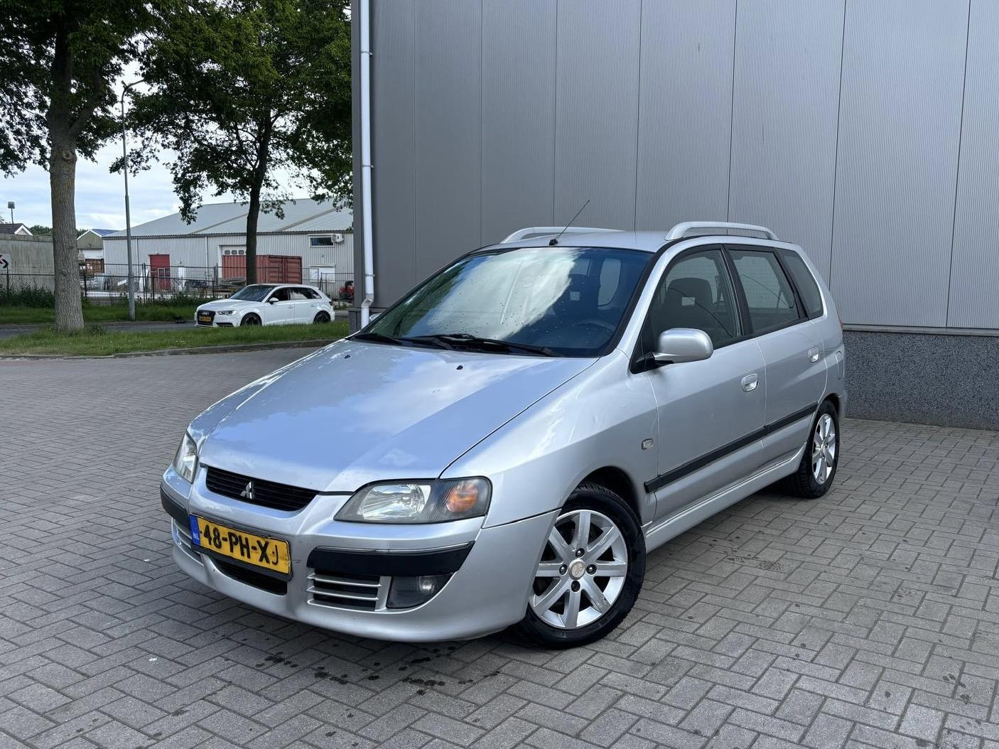 Mitsubishi Space Star 1.8 Instyle Silver 144.856km 2004 - voorkant