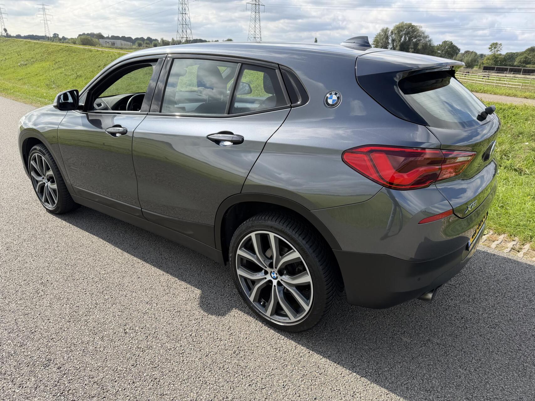 Foto van BMW X2 Sdrive18i