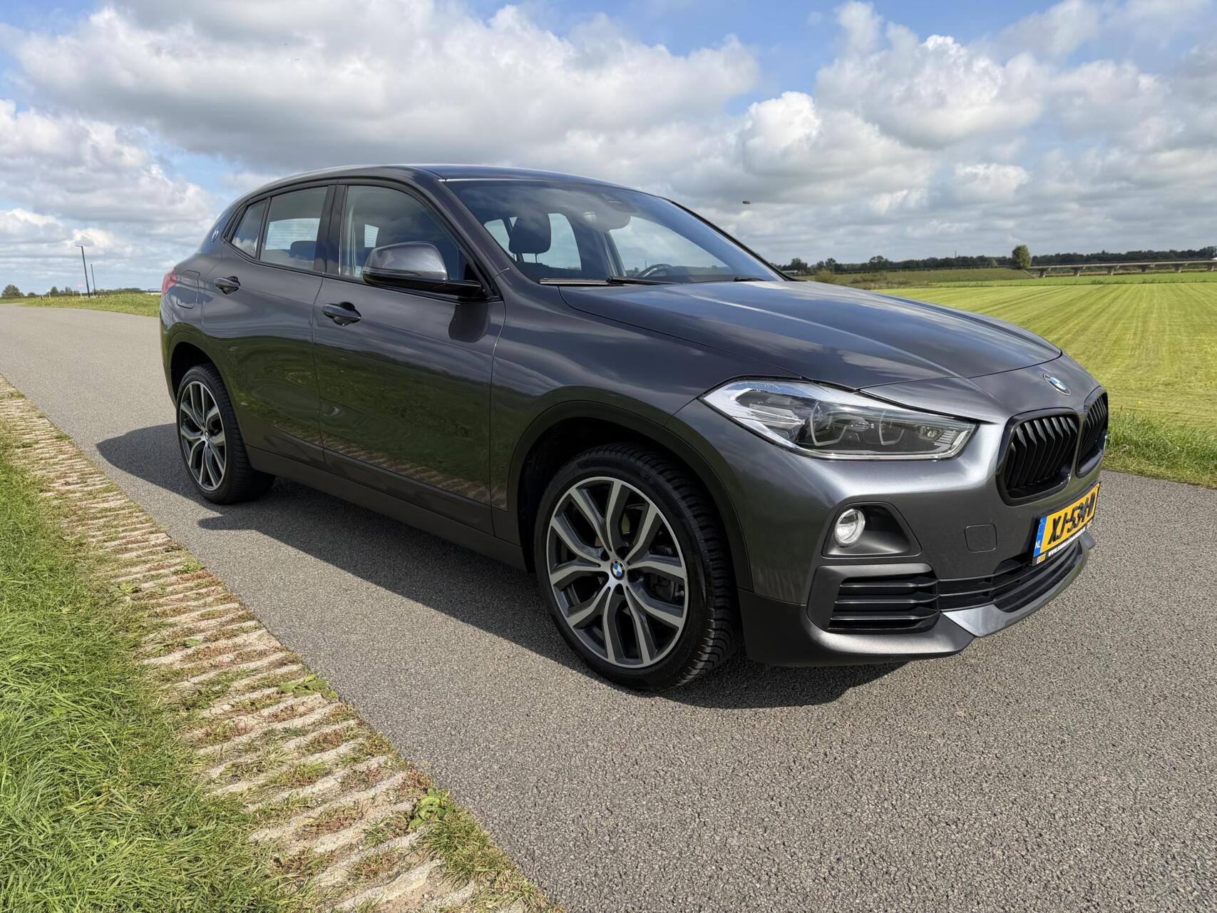 Foto van BMW X2 Sdrive18i
