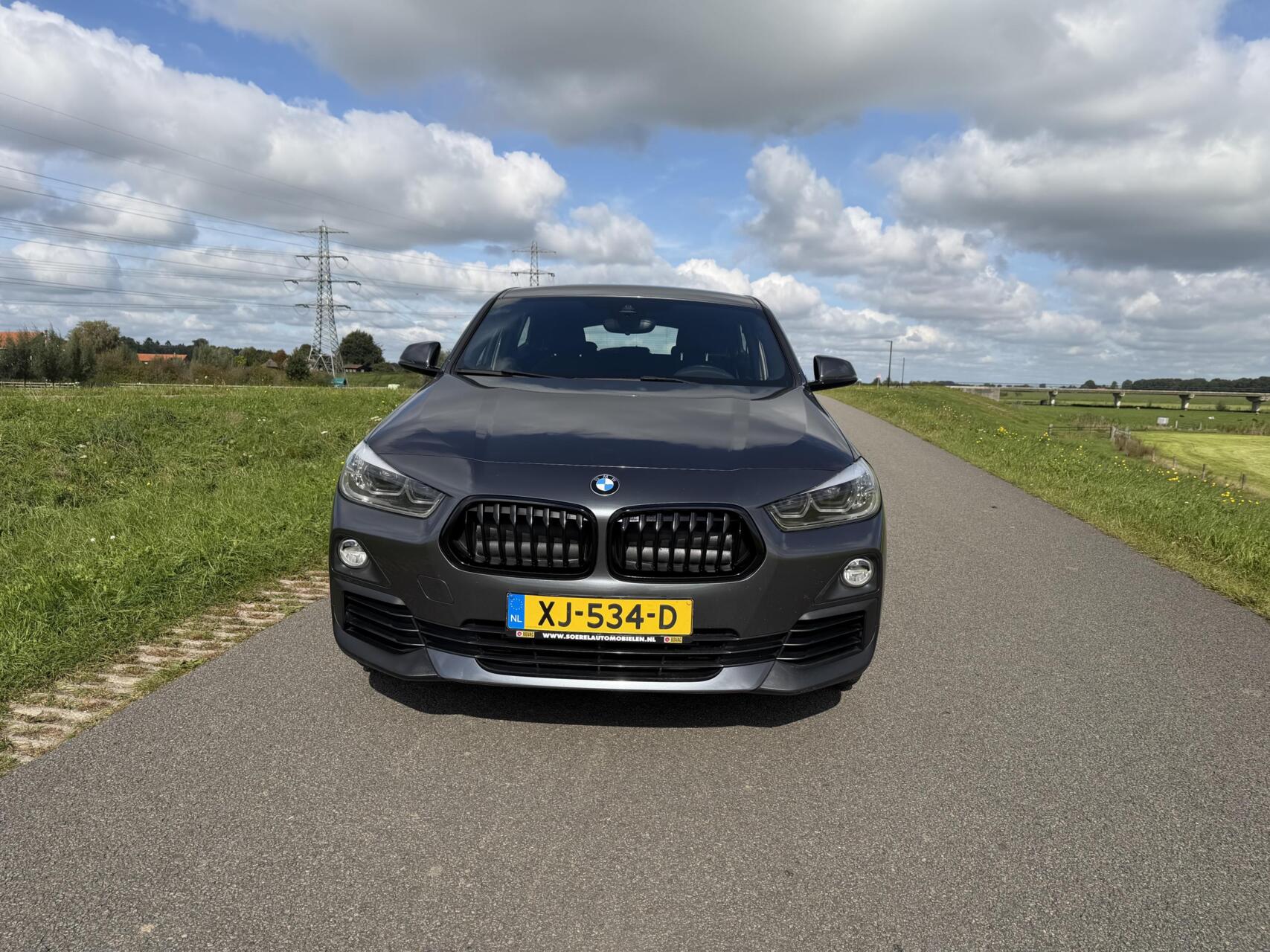 Foto van BMW X2 Sdrive18i