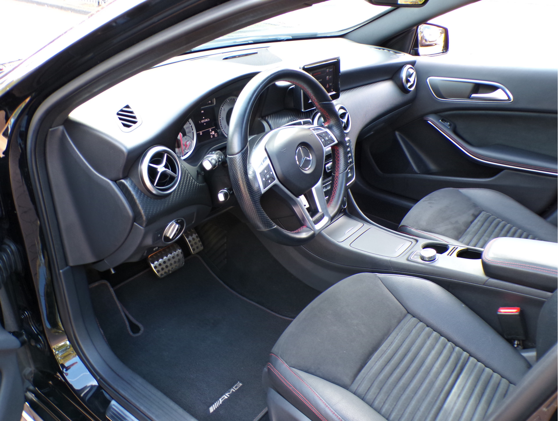 Foto van Mercedes-Benz A 200
