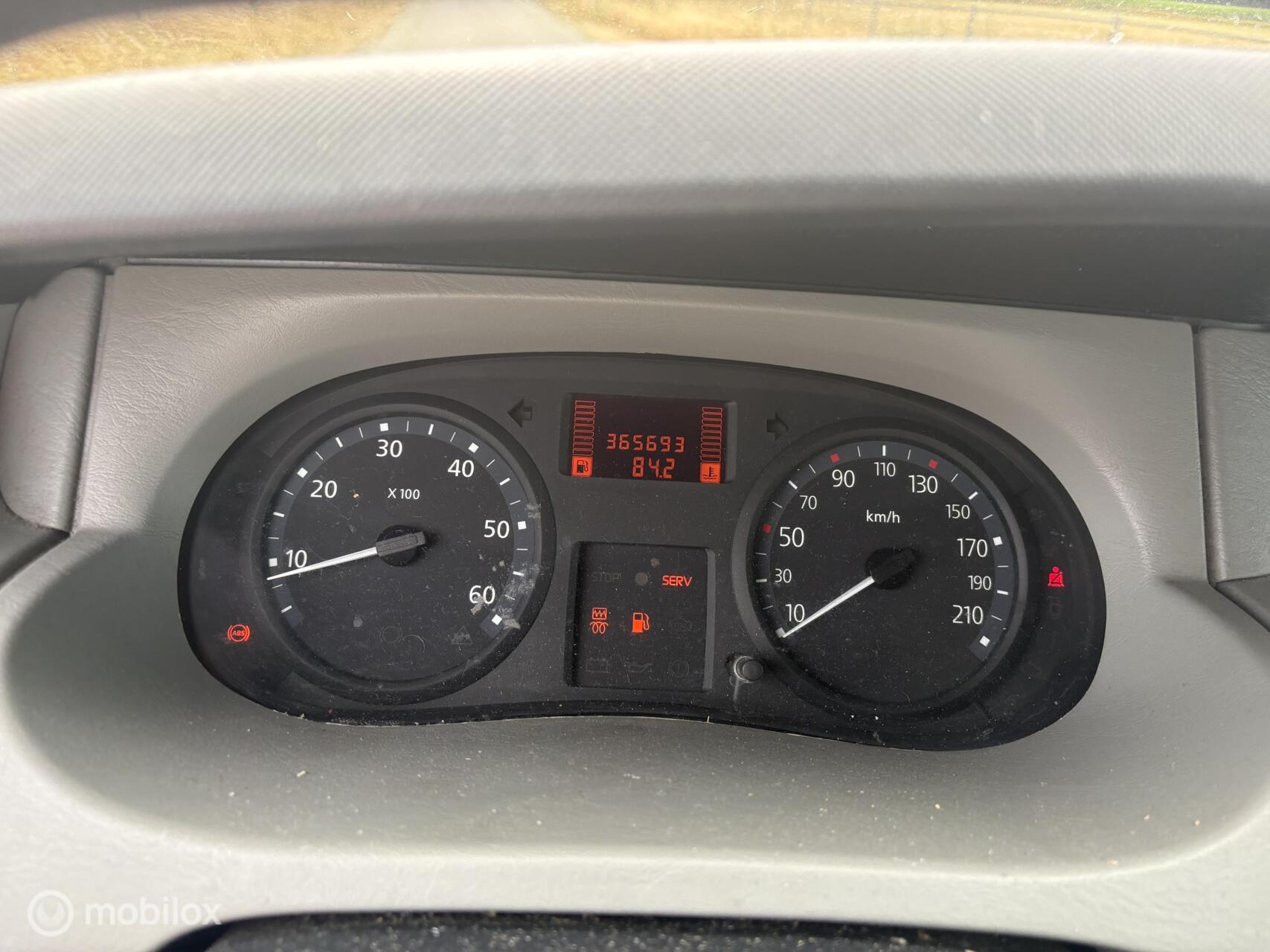 Foto van Renault Trafic T29 L2/h1 2,5 Dci 84kw E4 Fap