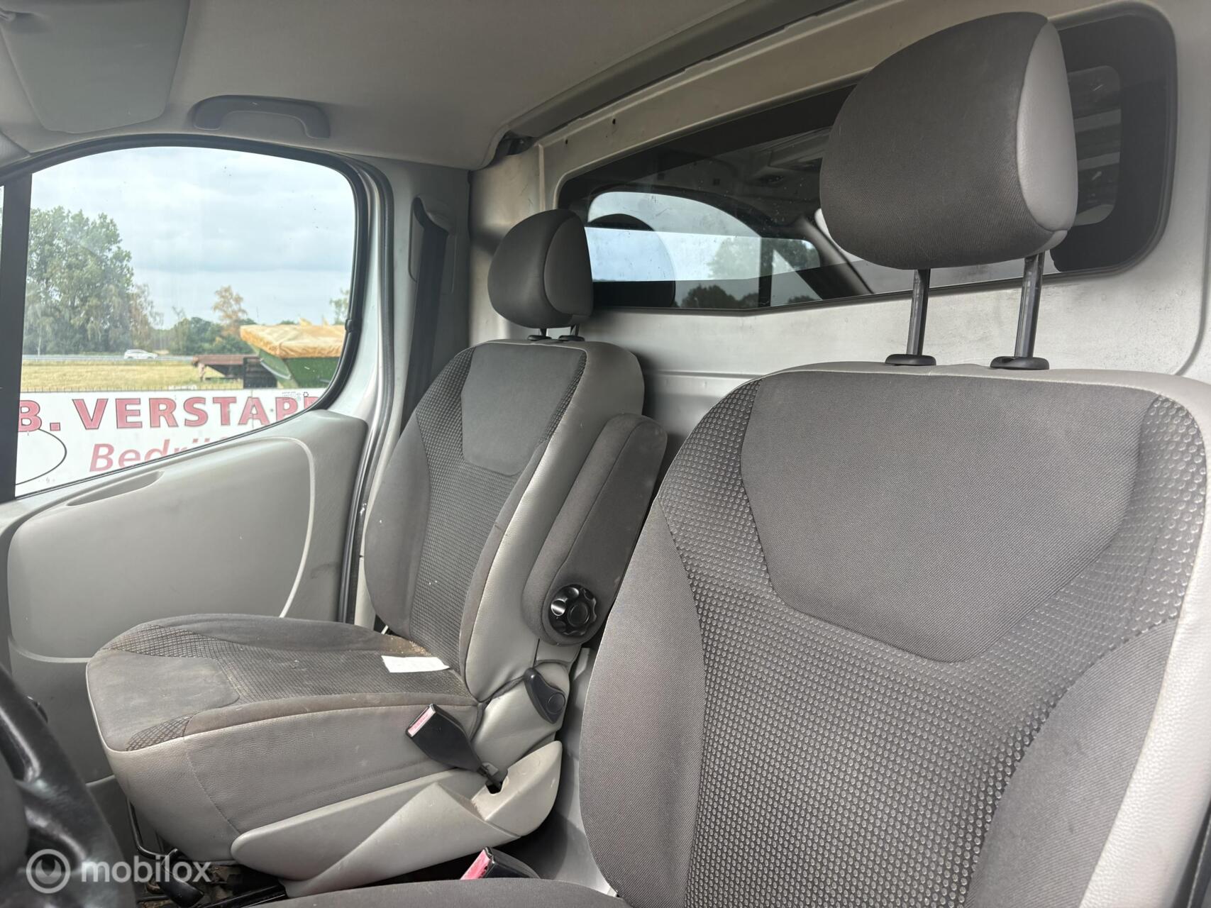 Foto van Renault Trafic T29 L2/h1 2,5 Dci 84kw E4 Fap