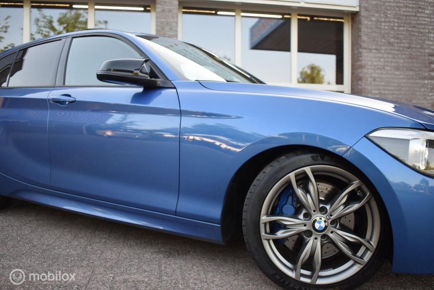 Foto van BMW M135i xDrive