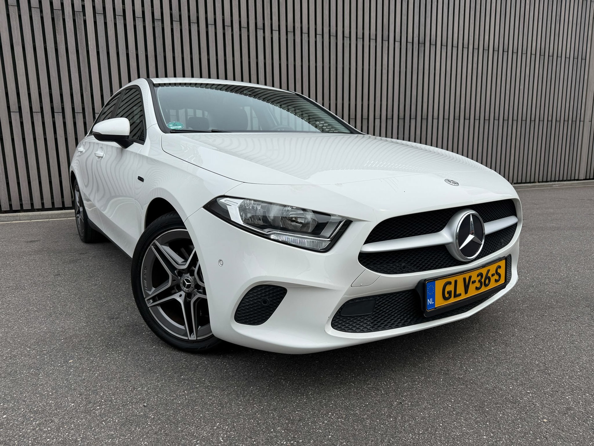 Foto van Mercedes-Benz A 250 E