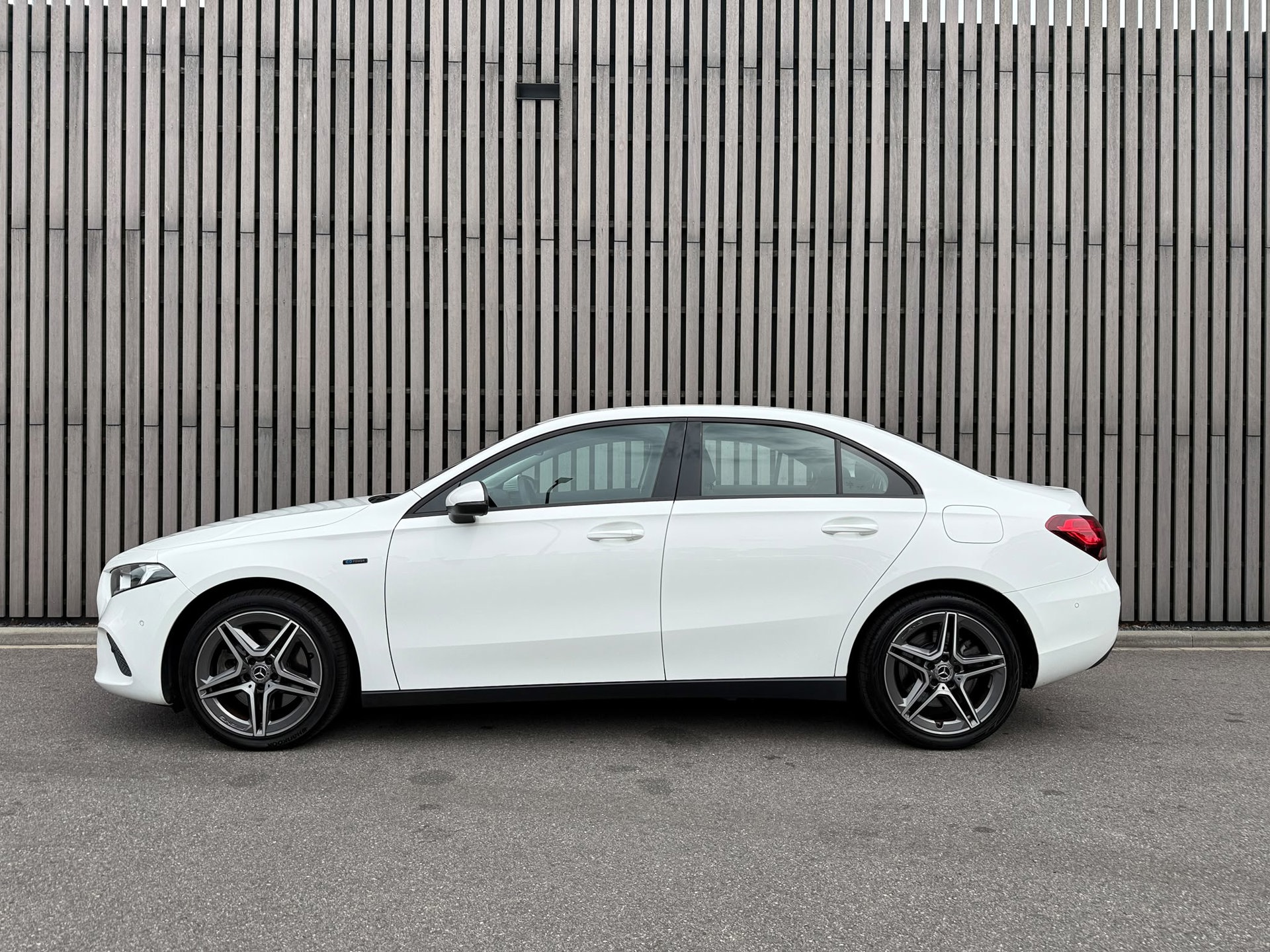 Foto van Mercedes-Benz A 250 E