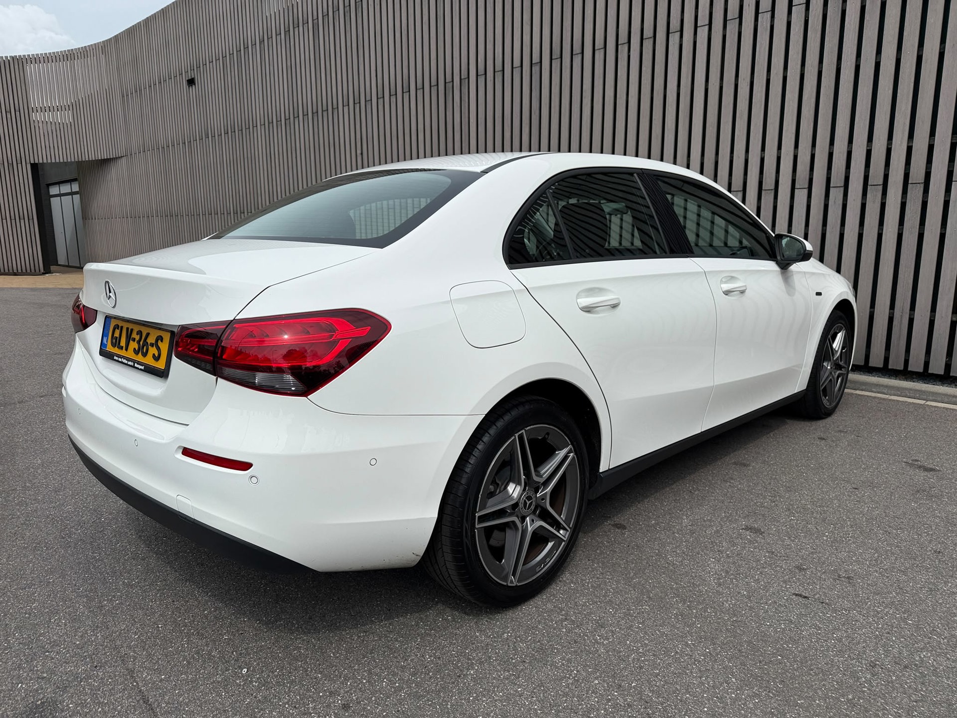 Foto van Mercedes-Benz A 250 E