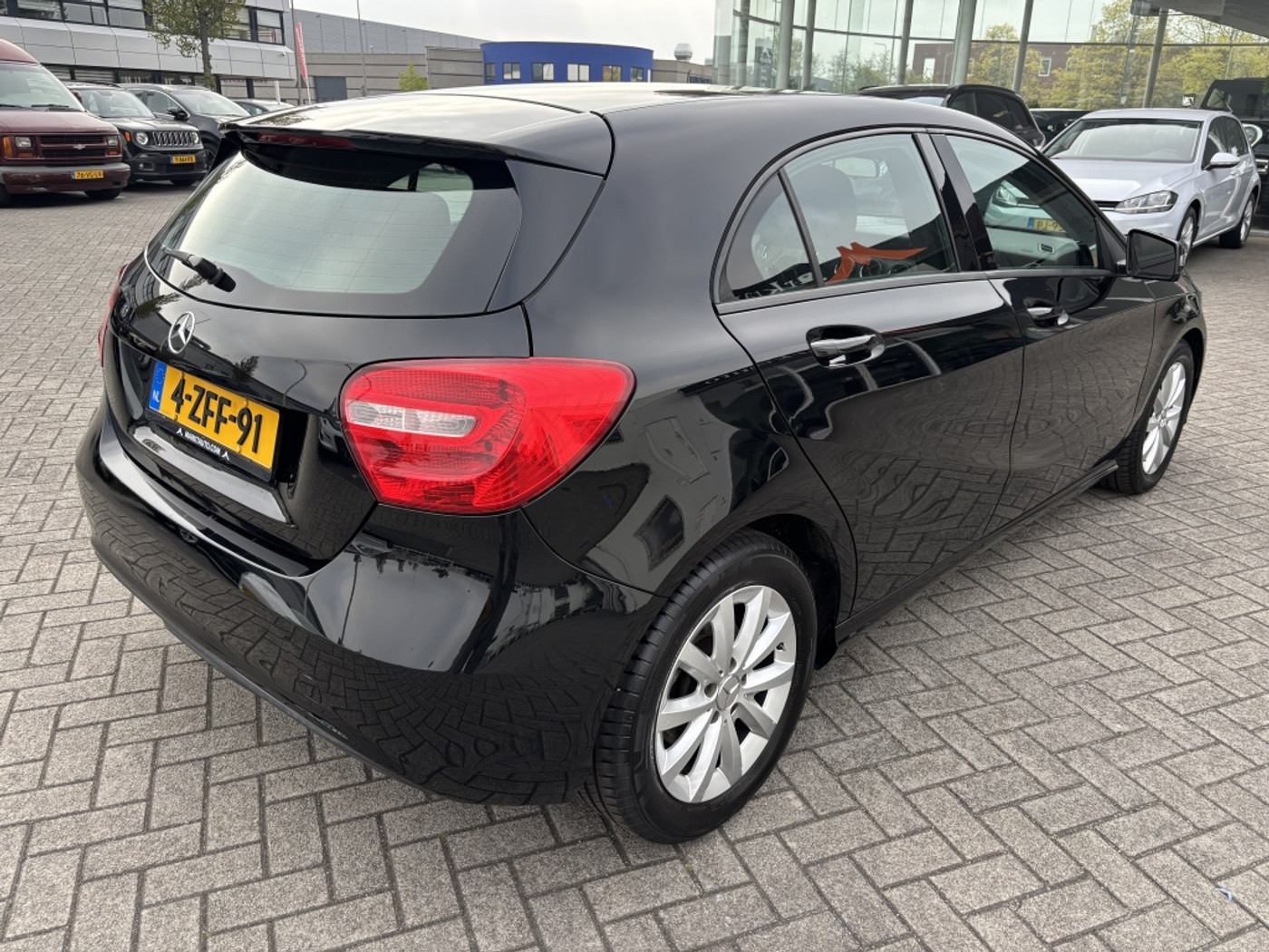 Foto van Mercedes-Benz A 180