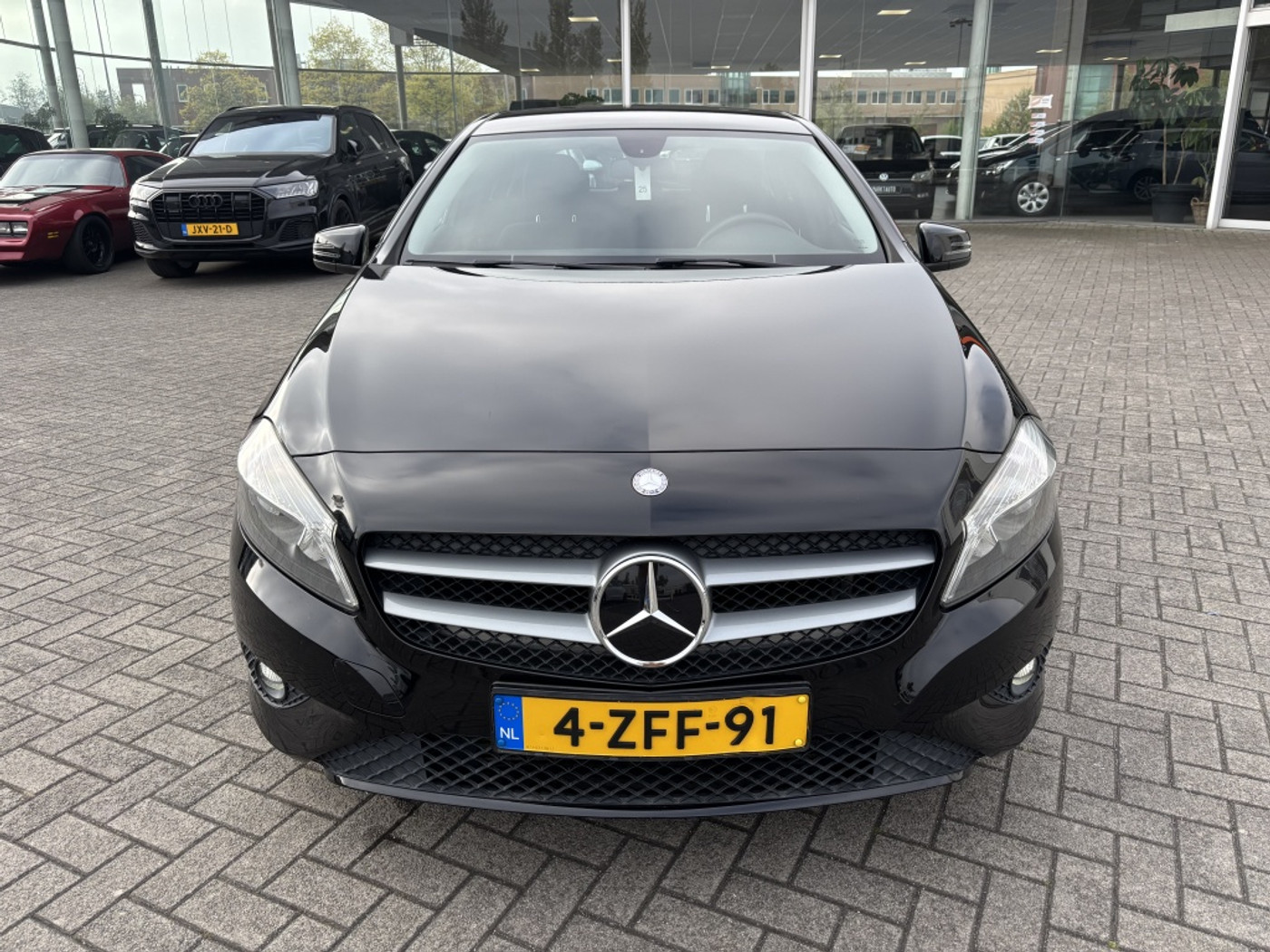 Foto van Mercedes-Benz A 180
