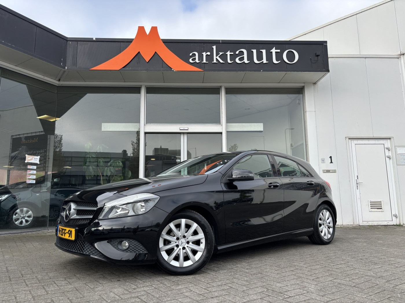 Foto van Mercedes-Benz A 180