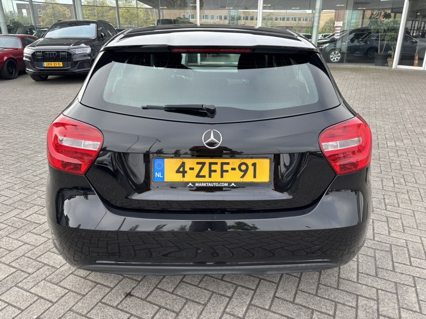 Foto van Mercedes-Benz A 180