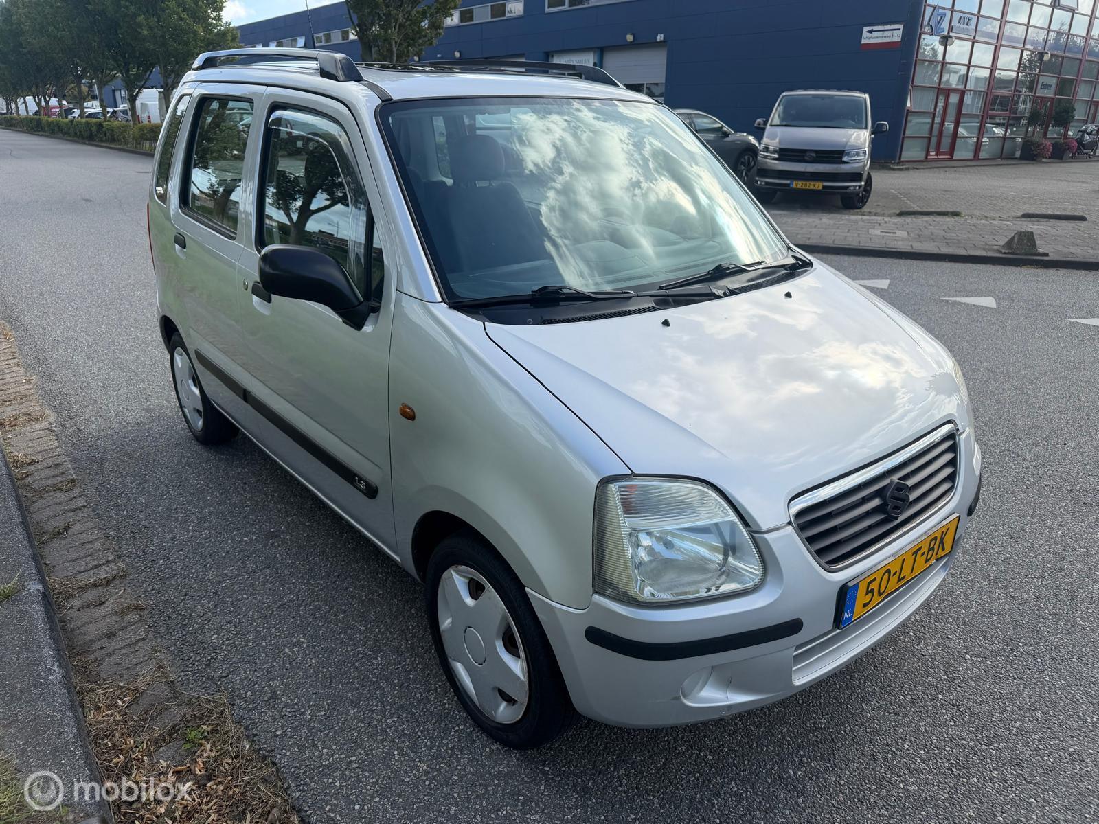 Foto van Suzuki Wagon R