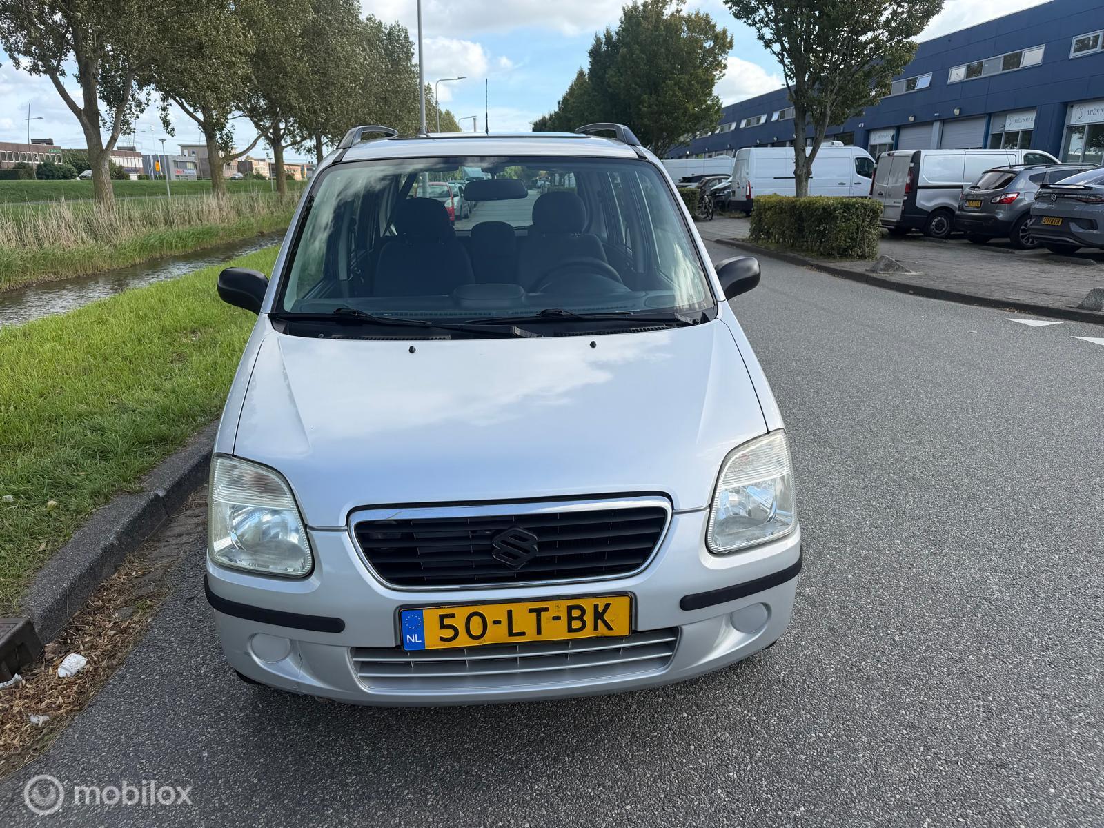 Foto van Suzuki Wagon R