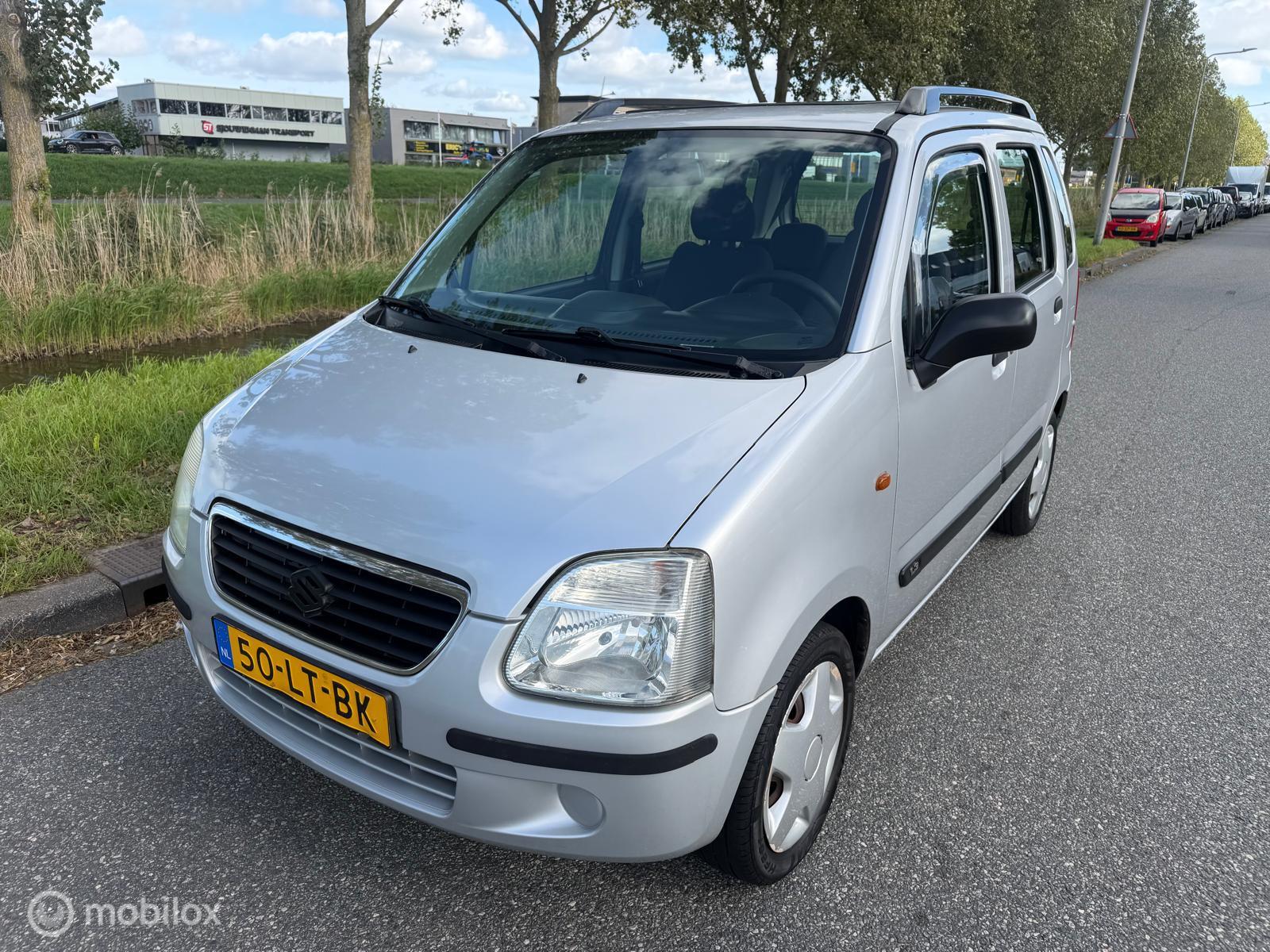 Foto van Suzuki Wagon R