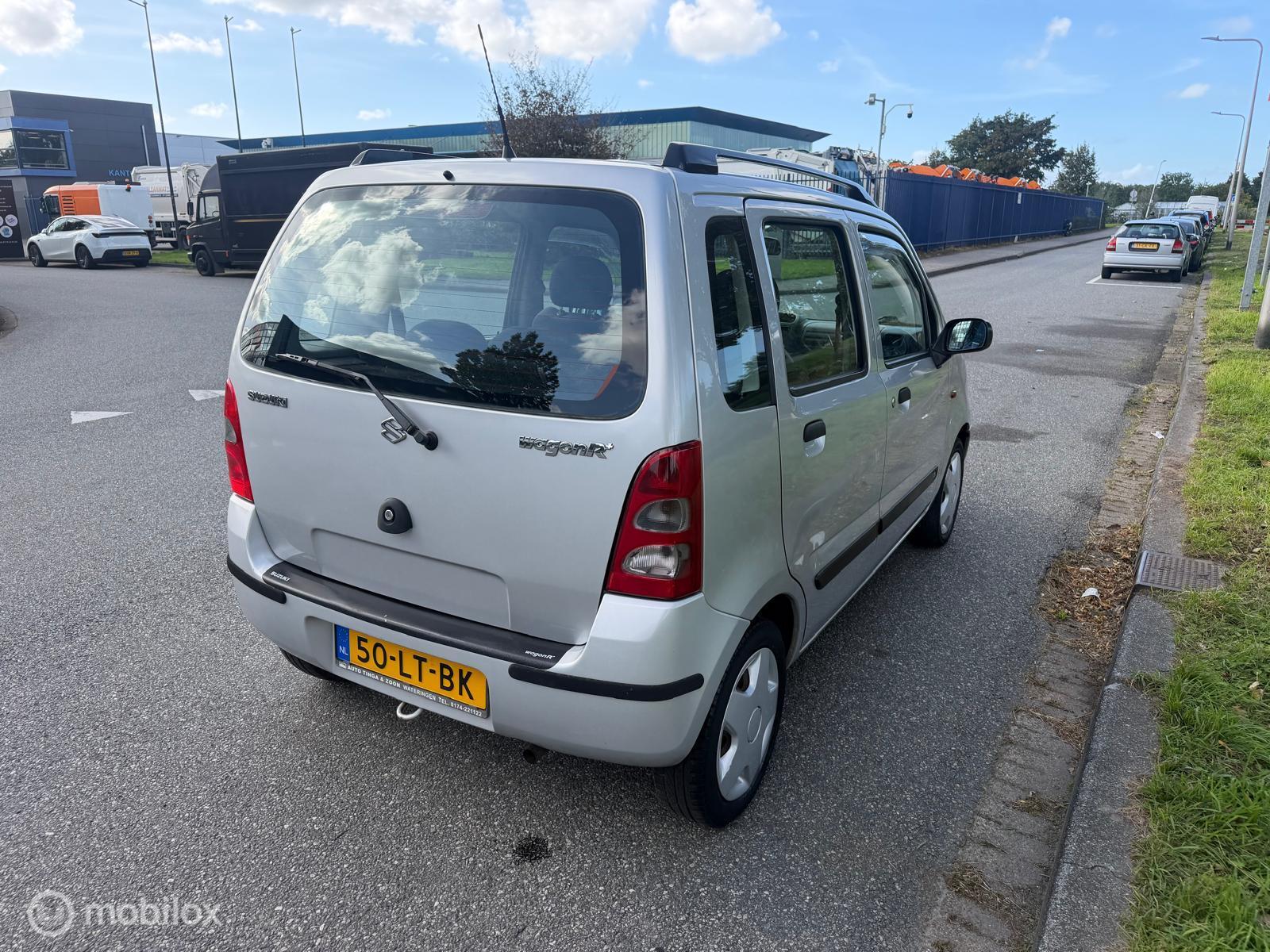 Foto van Suzuki Wagon R