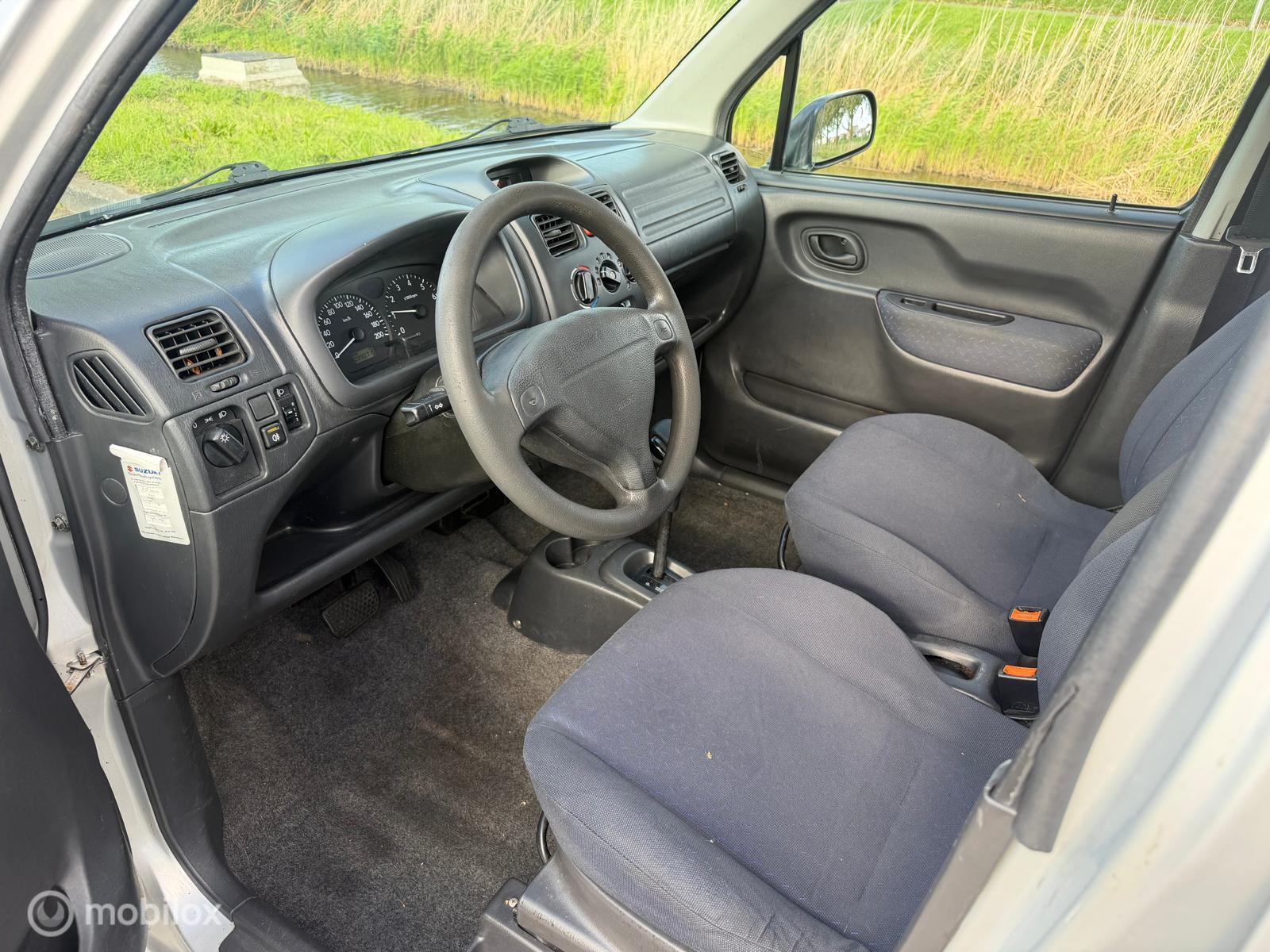 Foto van Suzuki Wagon R