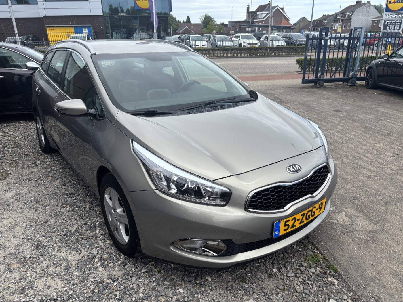 Foto van Kia Cee D