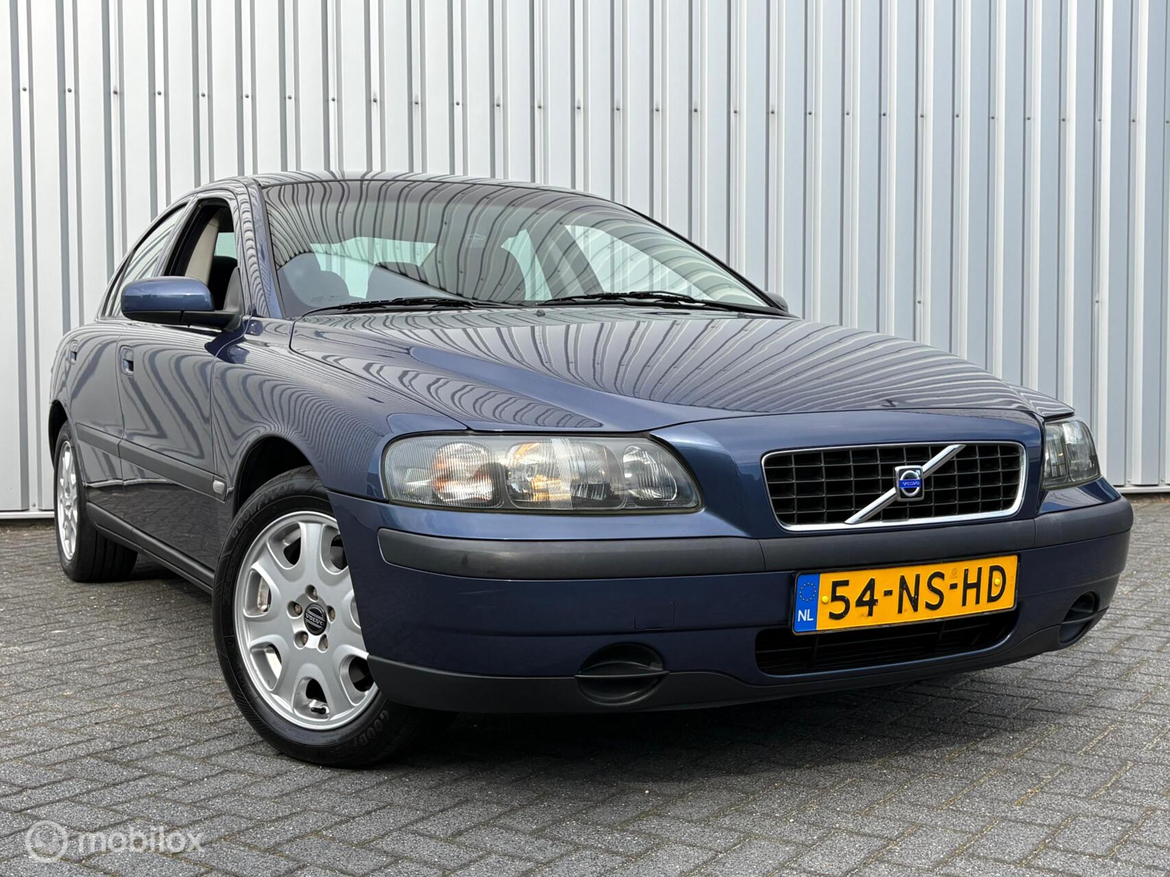 Volvo S60 2.4 | Aut | 140pk | Trekhaak | NAP | Youngtimer | Volledige historie | 2004 - voorkant