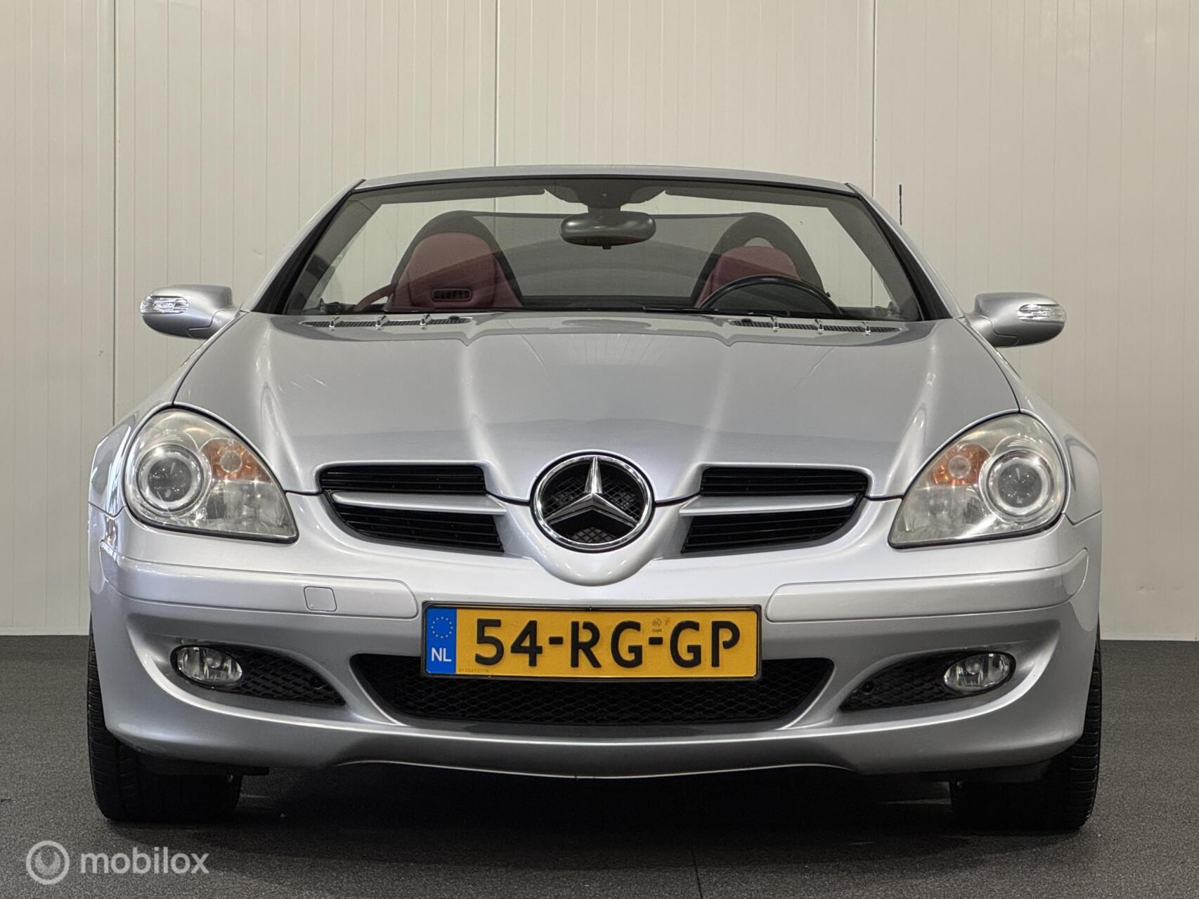 Foto van Mercedes-Benz SLK 200 Kompressor